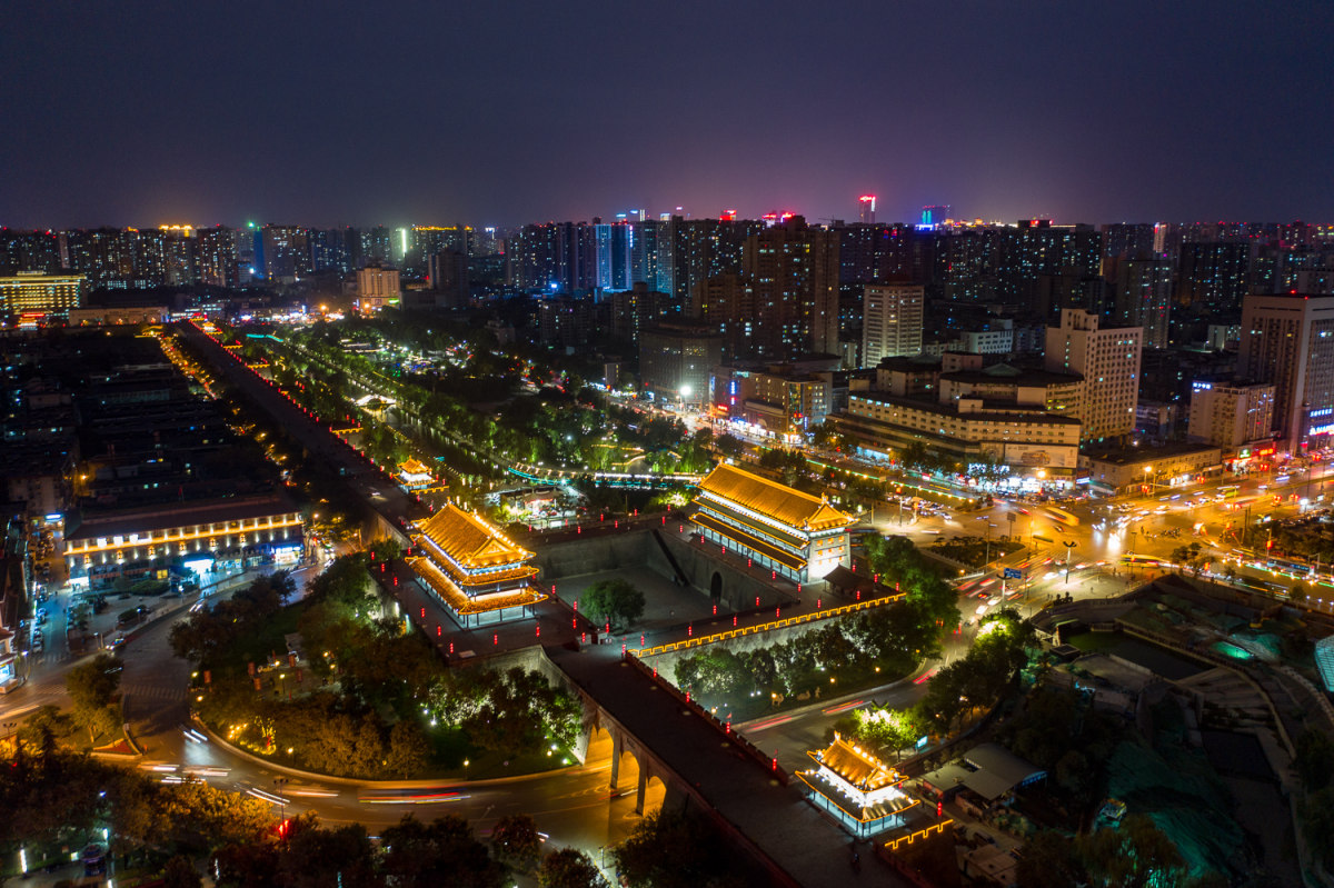 西安古城墙夜景