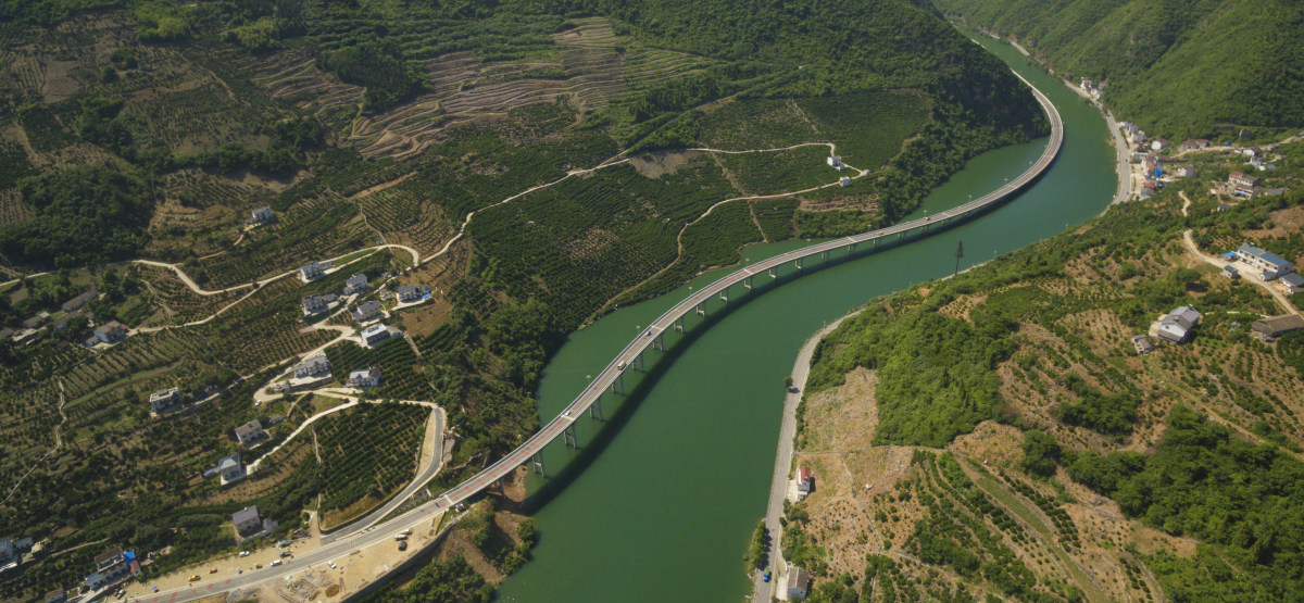 jpg 2016-12-24skypixel use only 湖北宜昌兴山县的"古昭公路"全长10