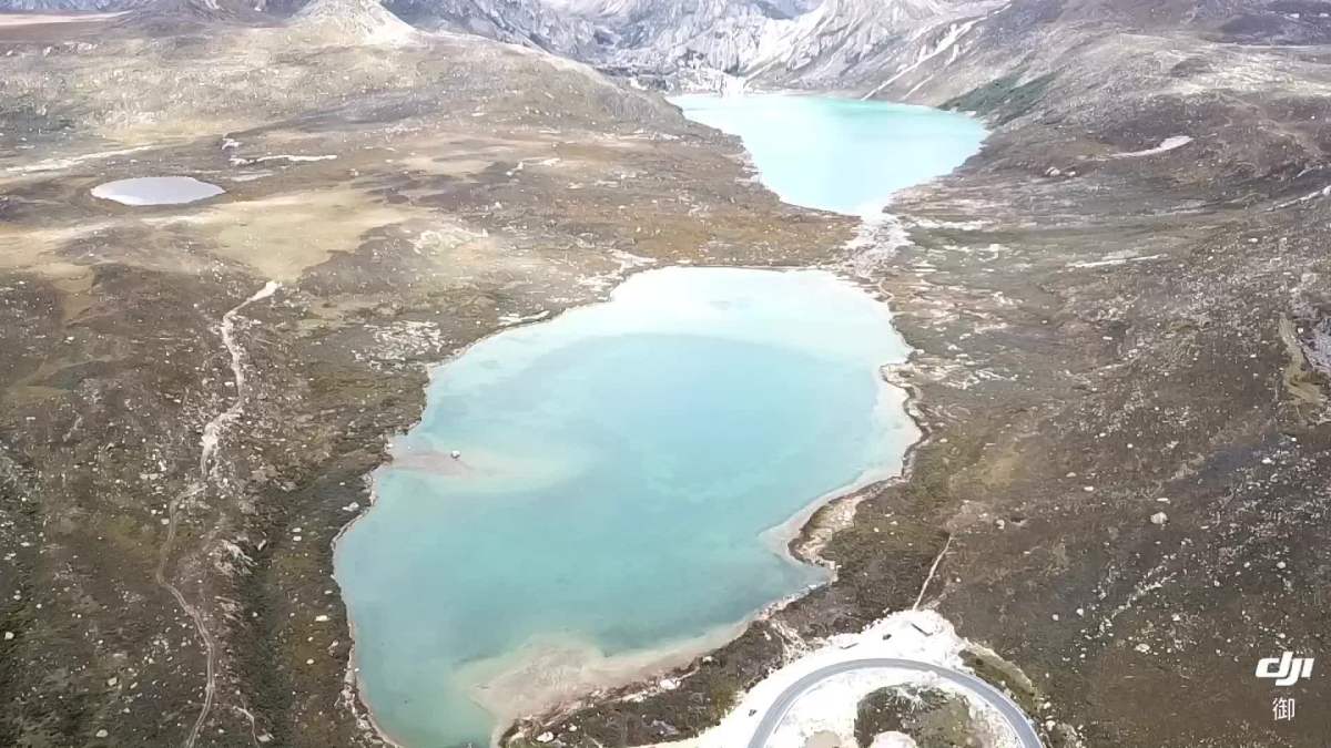 海子山姊妹湖风景!