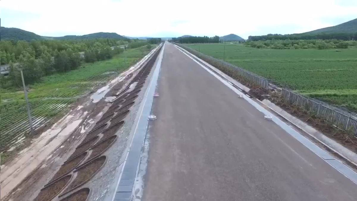 哈佳铁路7标观摩段路基