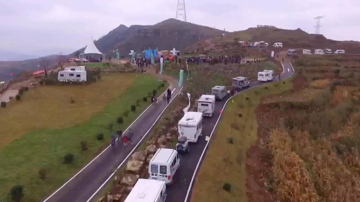 山东第三届乡村旅游节在嵩山-淹子岭高山房车露营地盛大开幕!