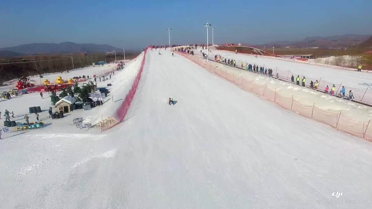 元旦滑雪首选太阳岛冰雪大世界,丹东近郊畅想滑雪新刺激