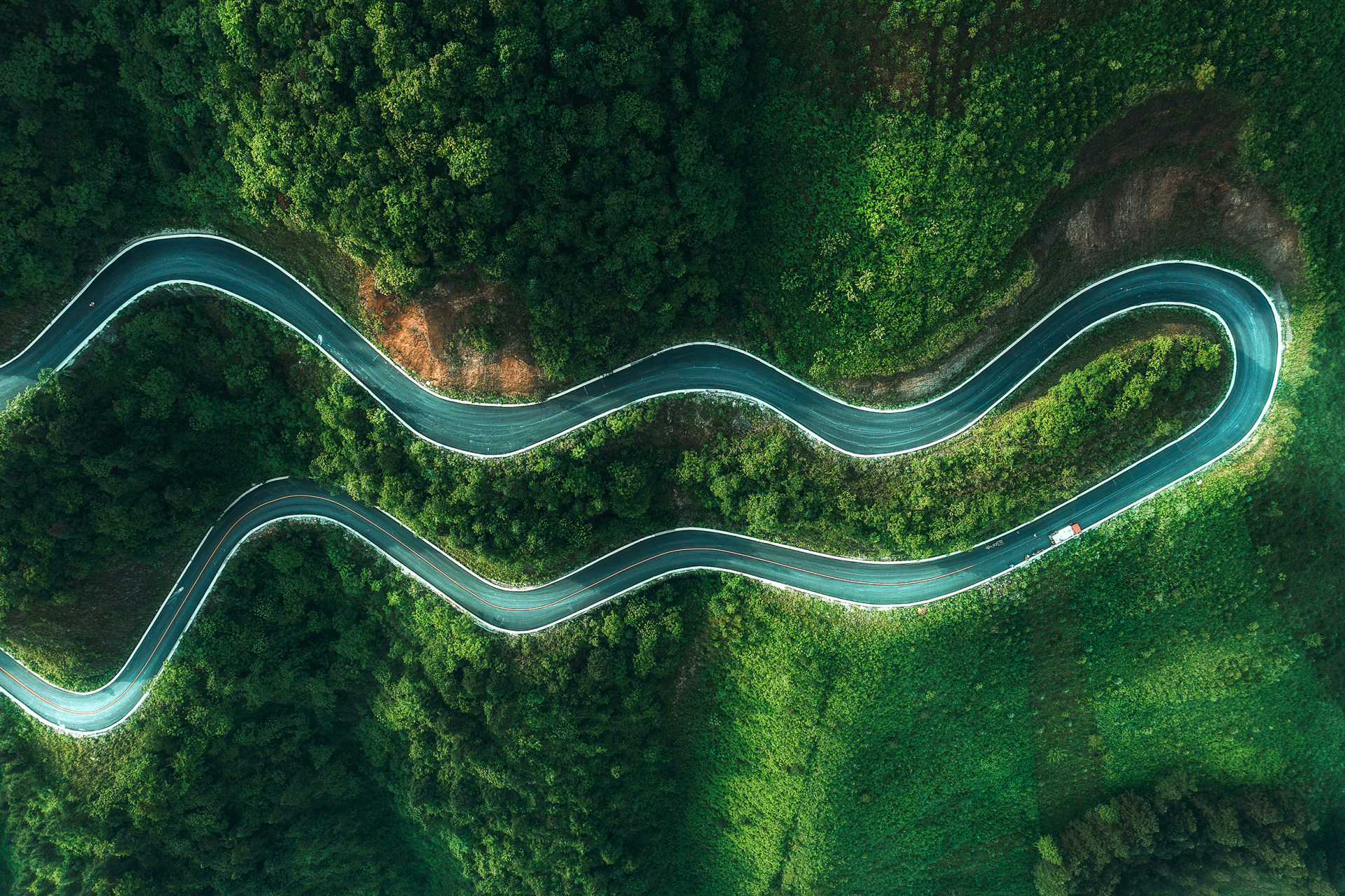 山区公路效果图图片