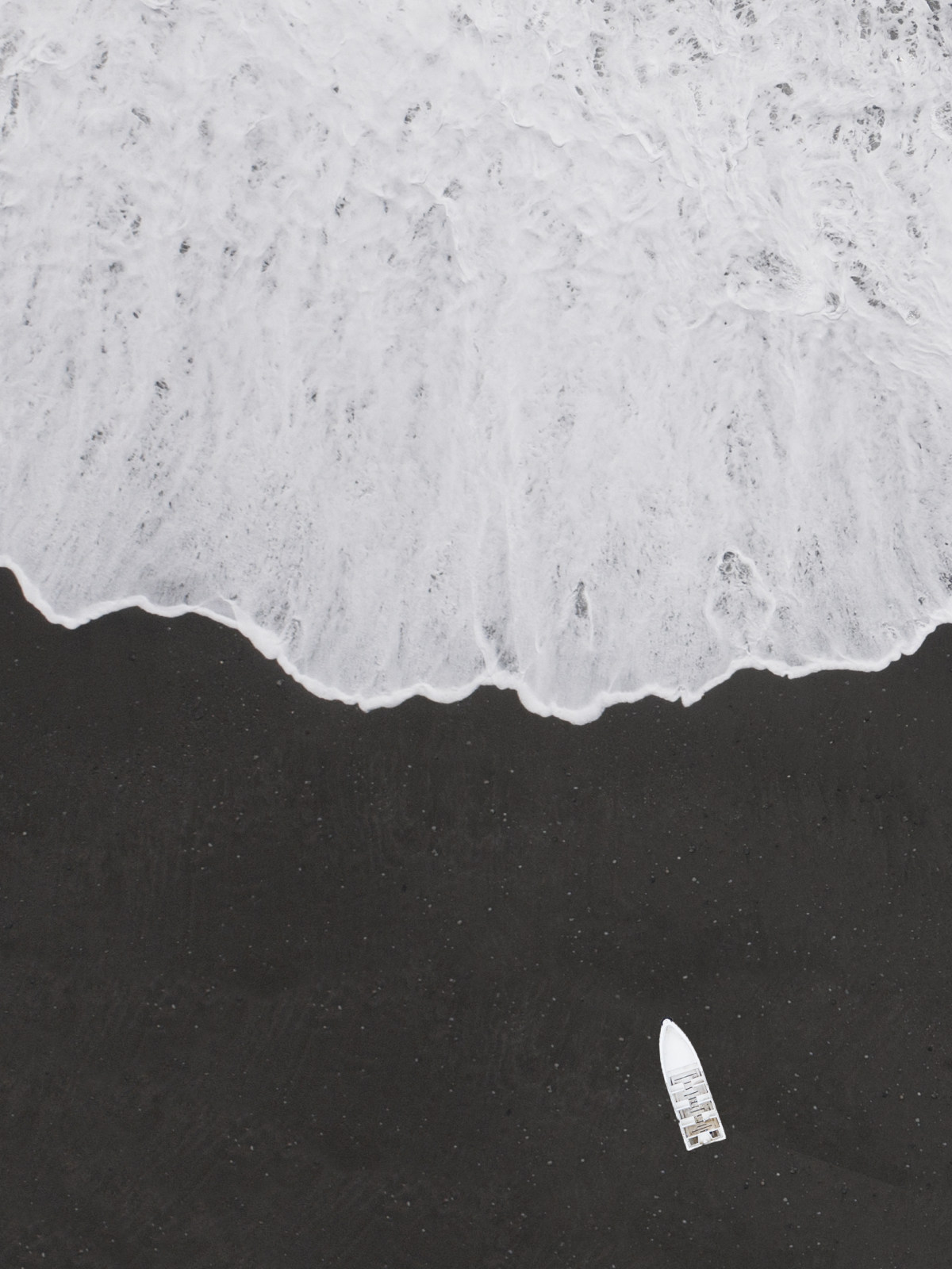 孤独的船by 看看风光 Skypixel