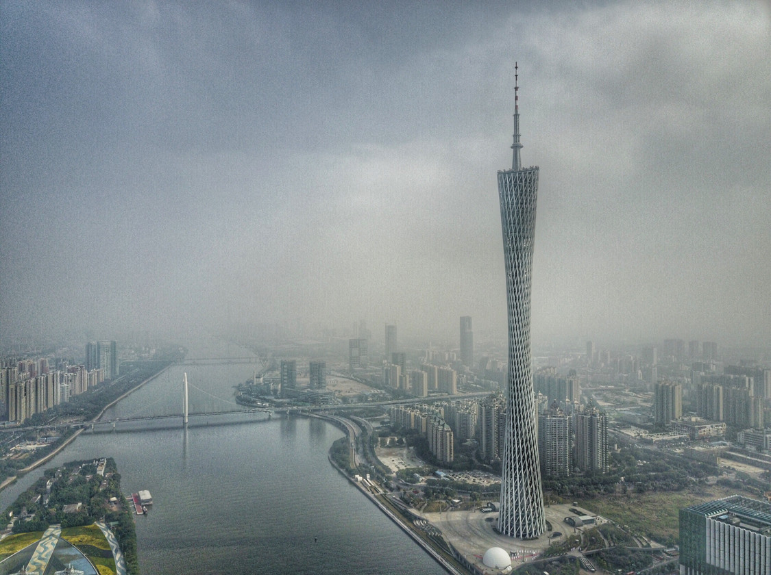 灰霾中的广州塔