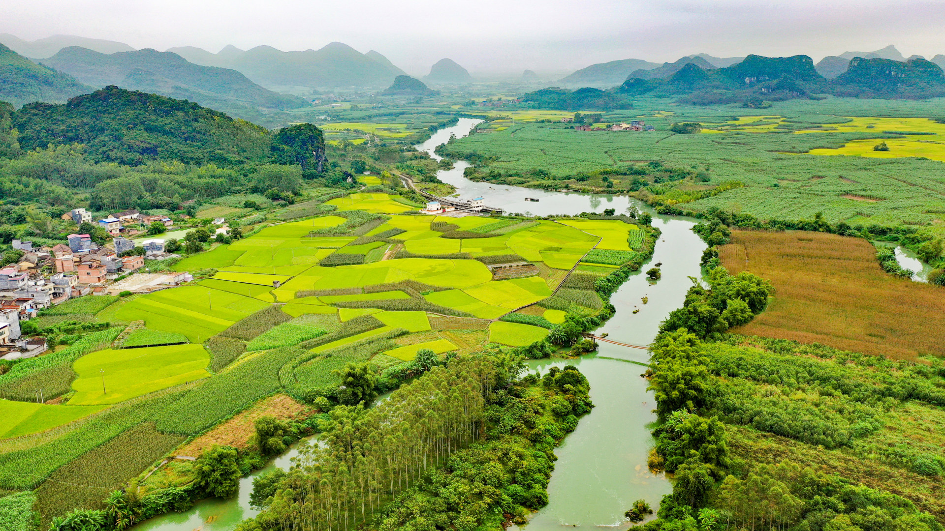 来宾北合村田园风光