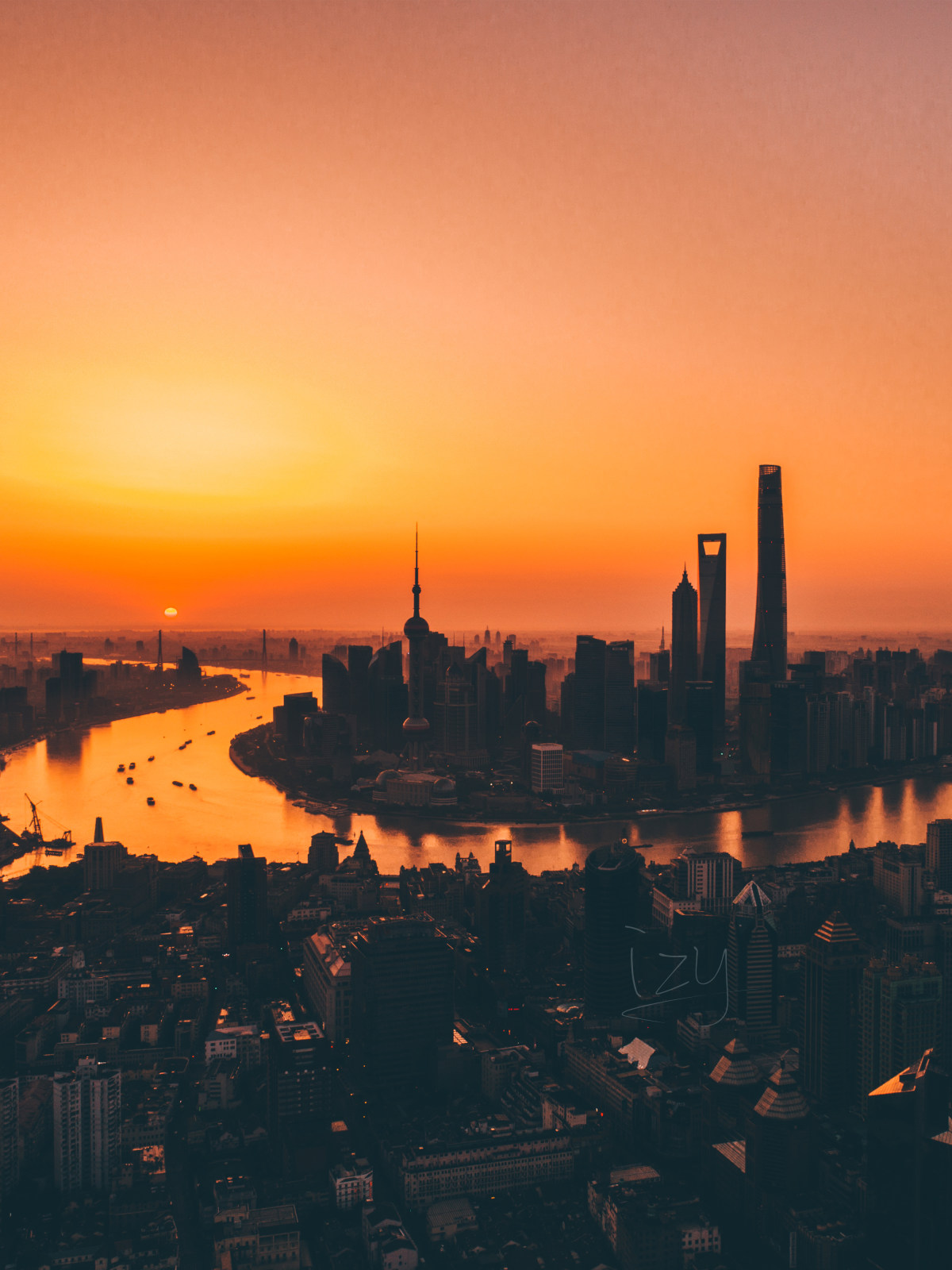 上海日出 来自 izy | 天空之城