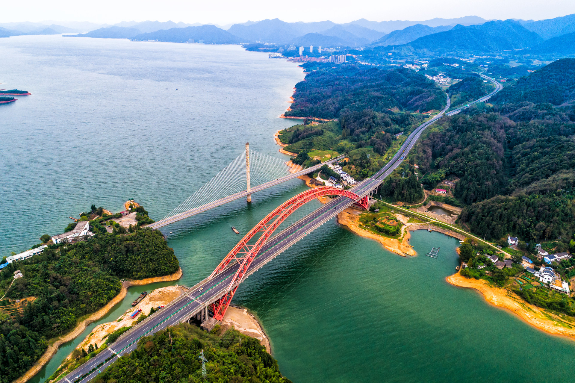 《双龙戏湖——太平湖大桥》组照