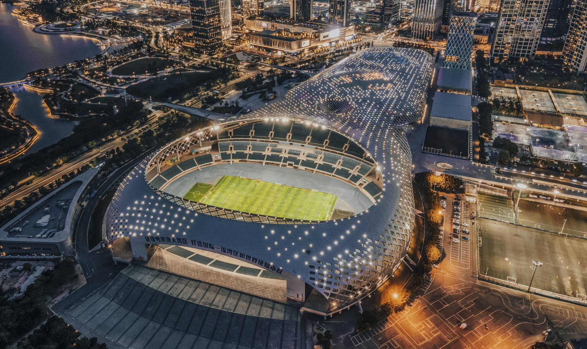 深圳湾体育中心