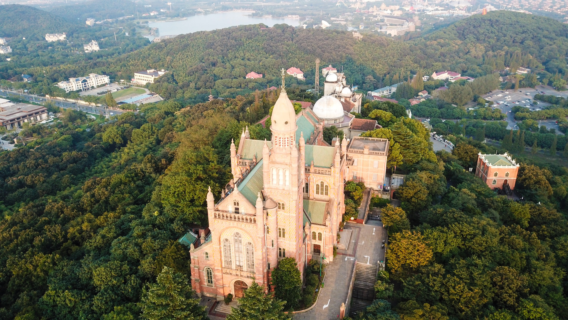 佘山圣母大教堂