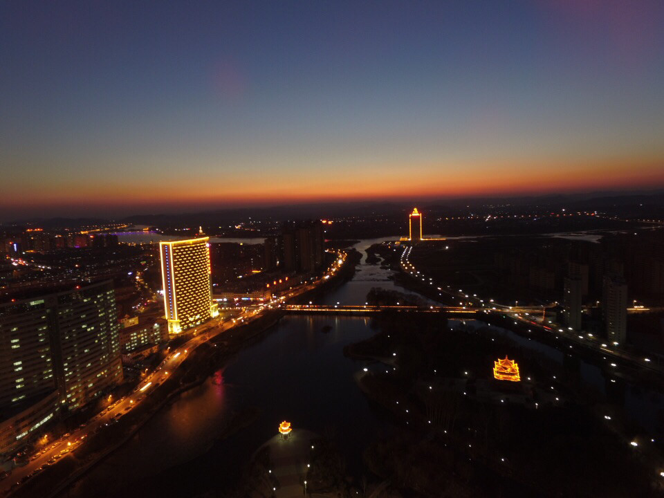 速度: 0 焦距: - 不同的城市,感受不同的風景 2017-02-09 老家,沂水