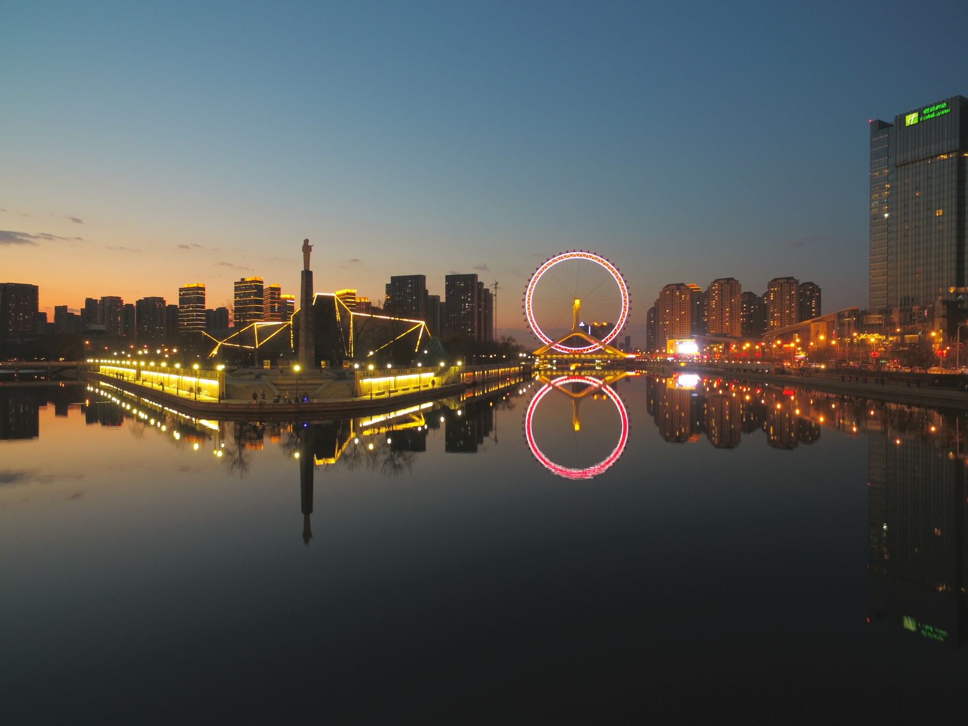 天津之眼 来自 白米老头 | 天空之城