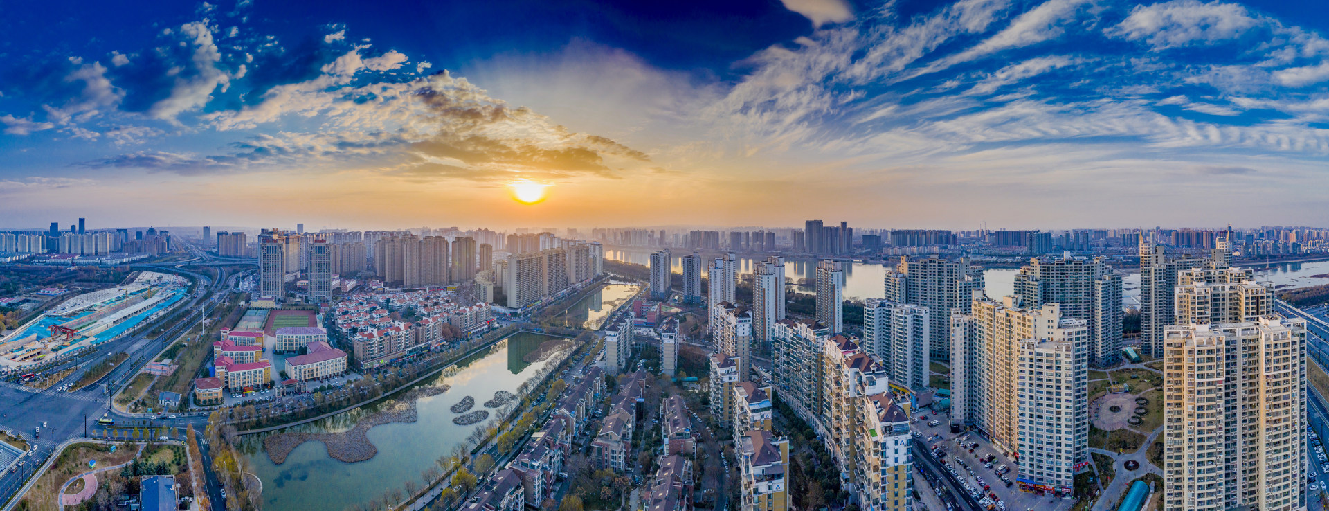 夏季海报素材_夏季折扣海报素材_夏季旅游图片素材