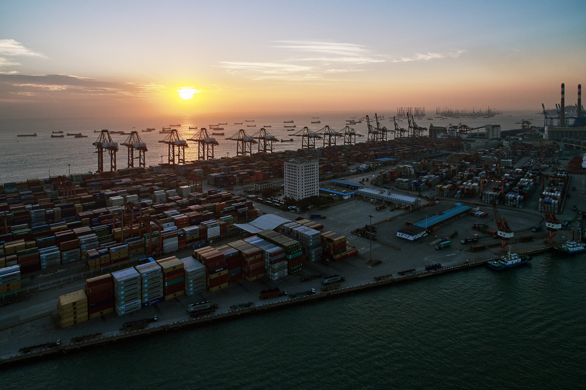 赤湾集装箱码头 来自 pill he | 天空之城