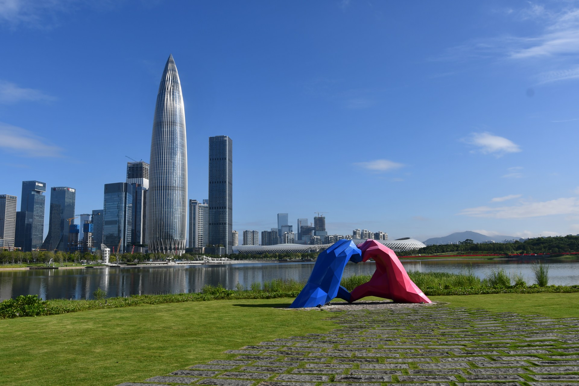 深圳日出时刻-华润春笋-深圳湾一号