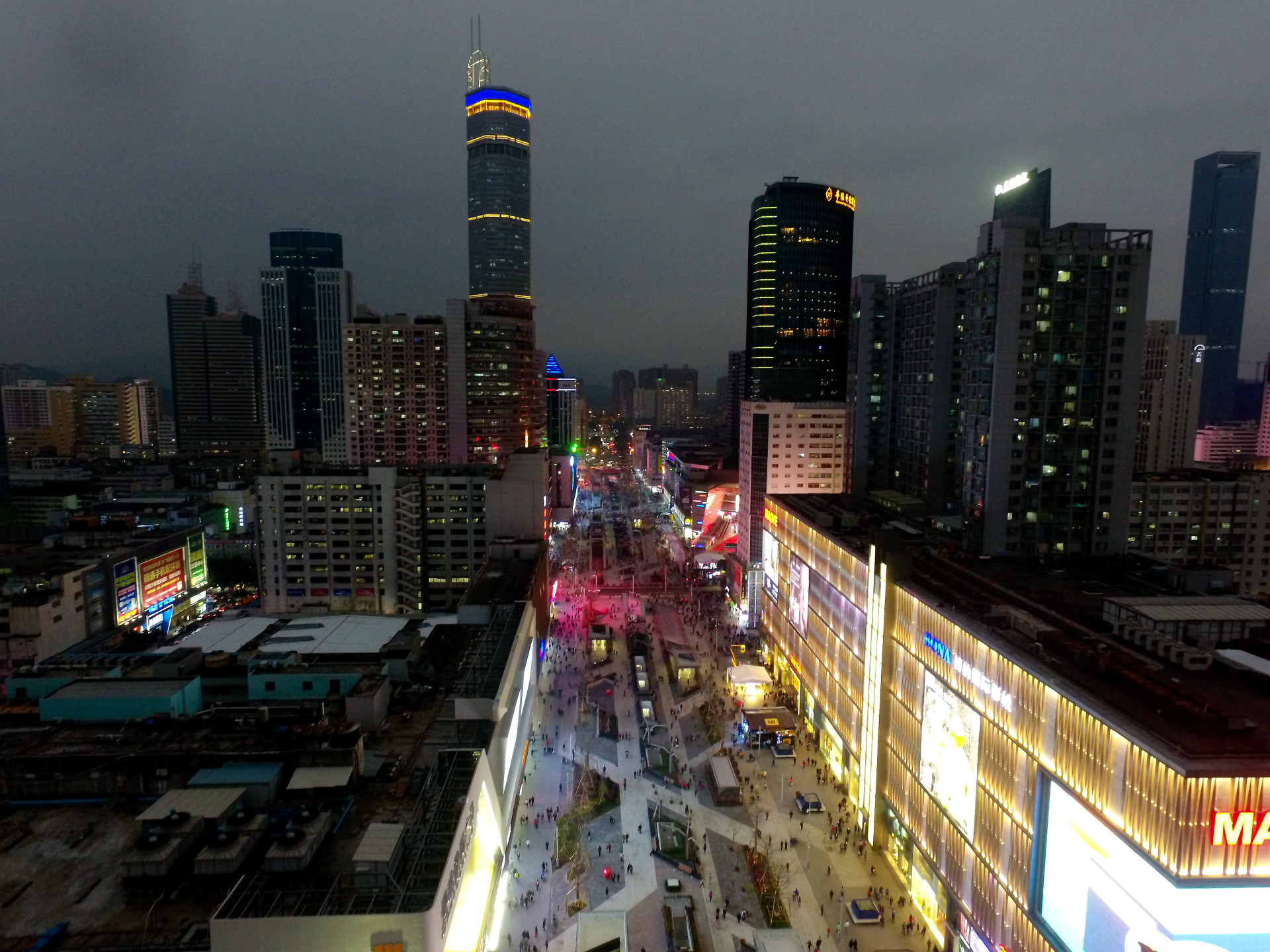 航拍深圳华强北开街夜景