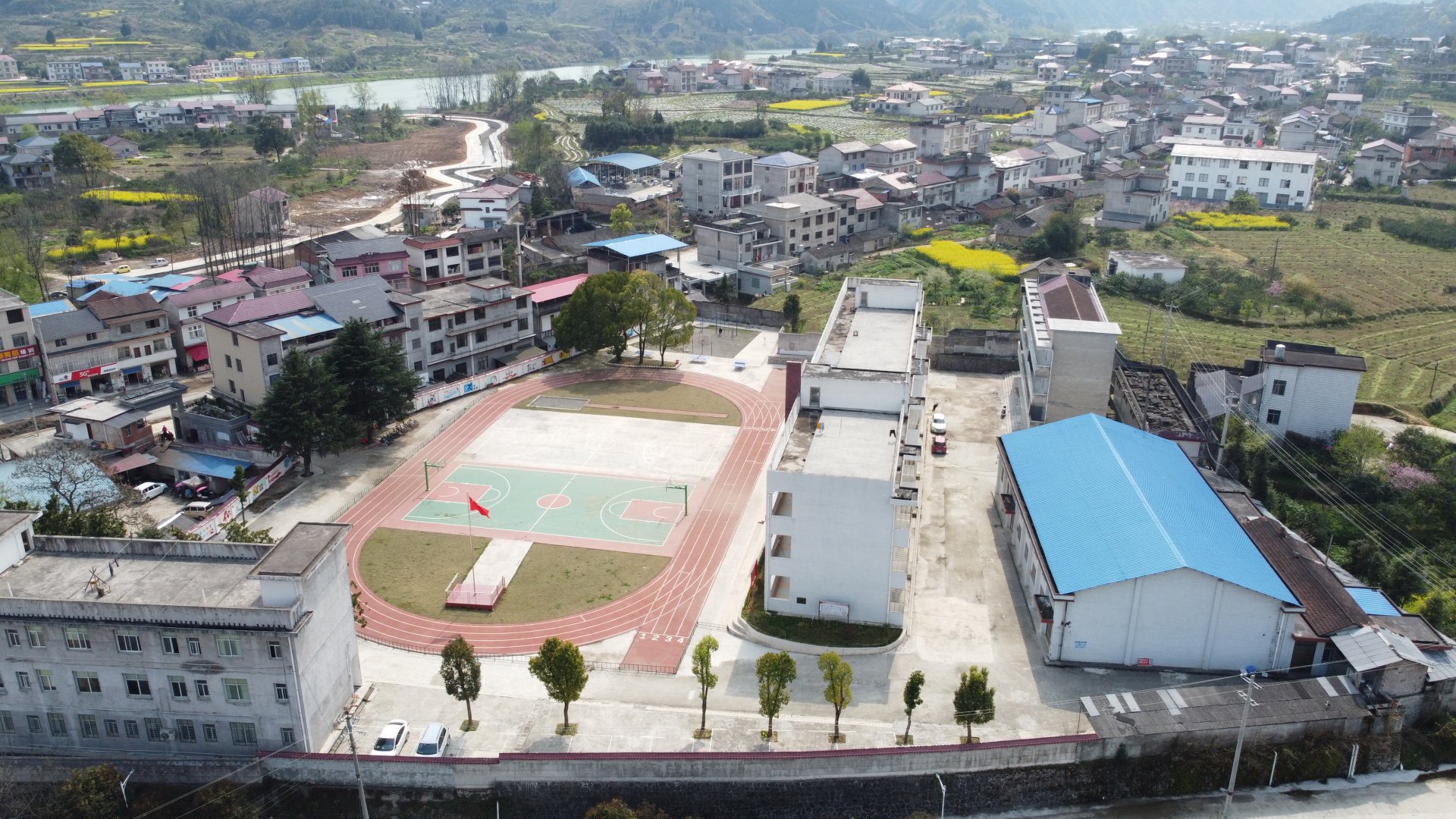 慈利县零阳镇城西中学