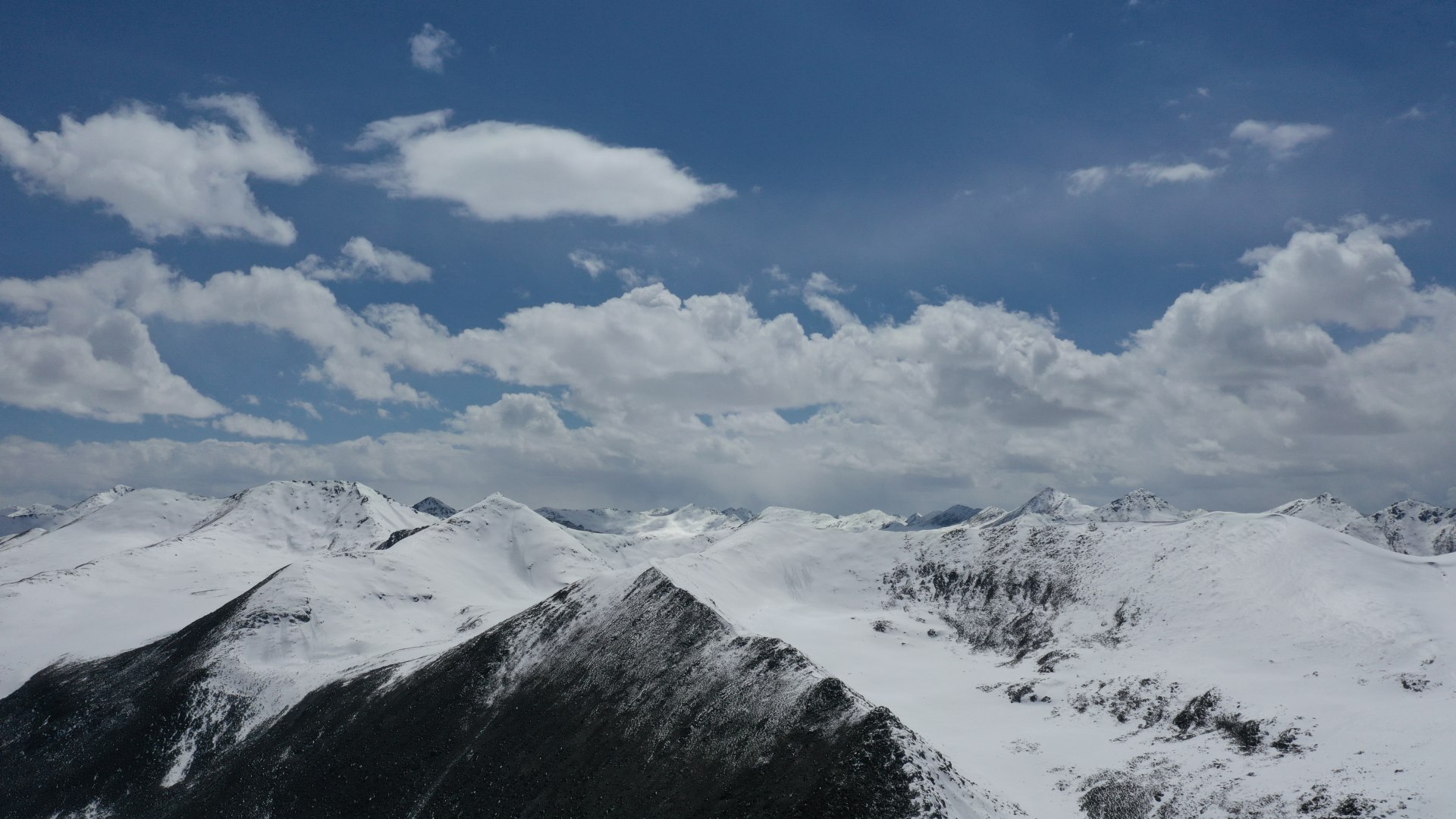 金川县阿科里乡,阿科里雪山(4500m)