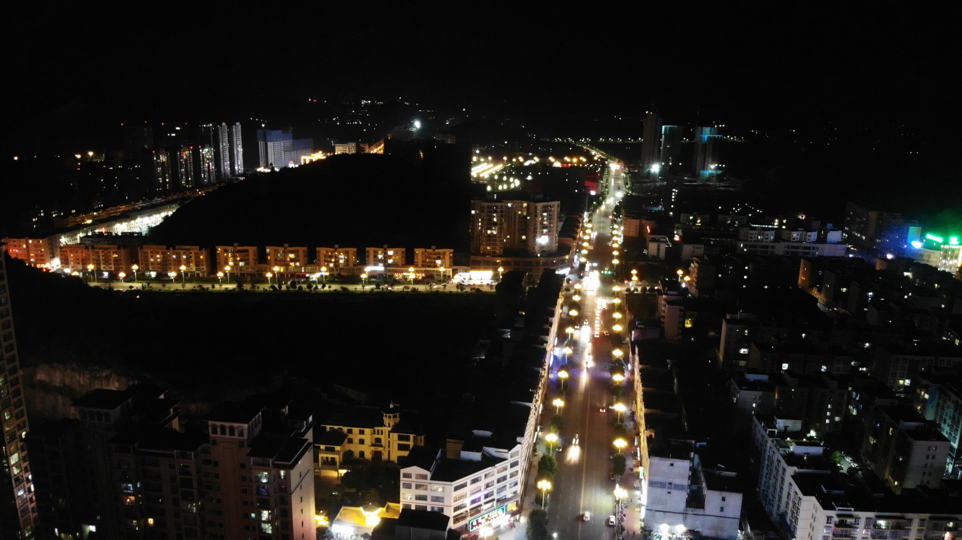 普定新城区夜景