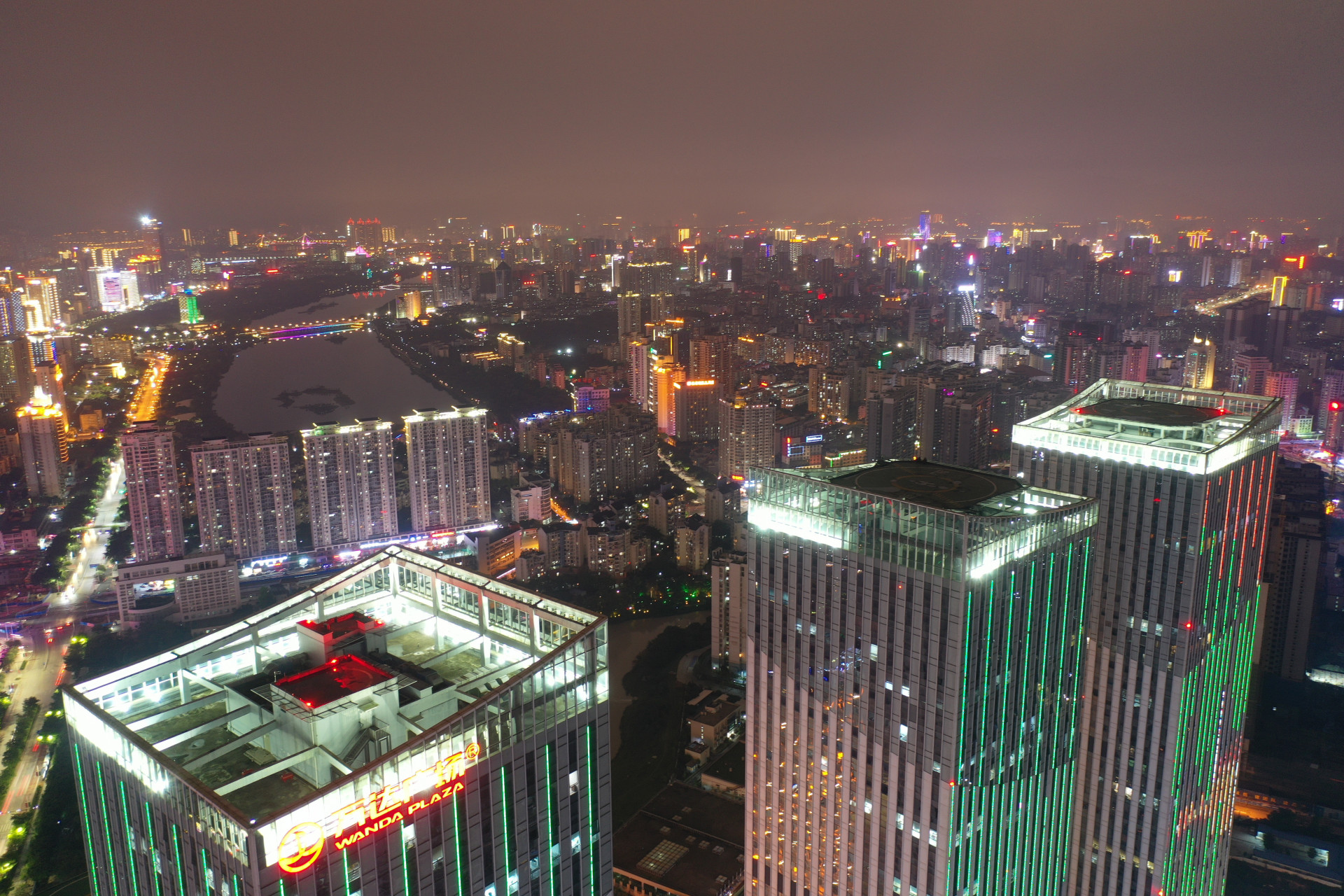 南宁青秀万达航拍