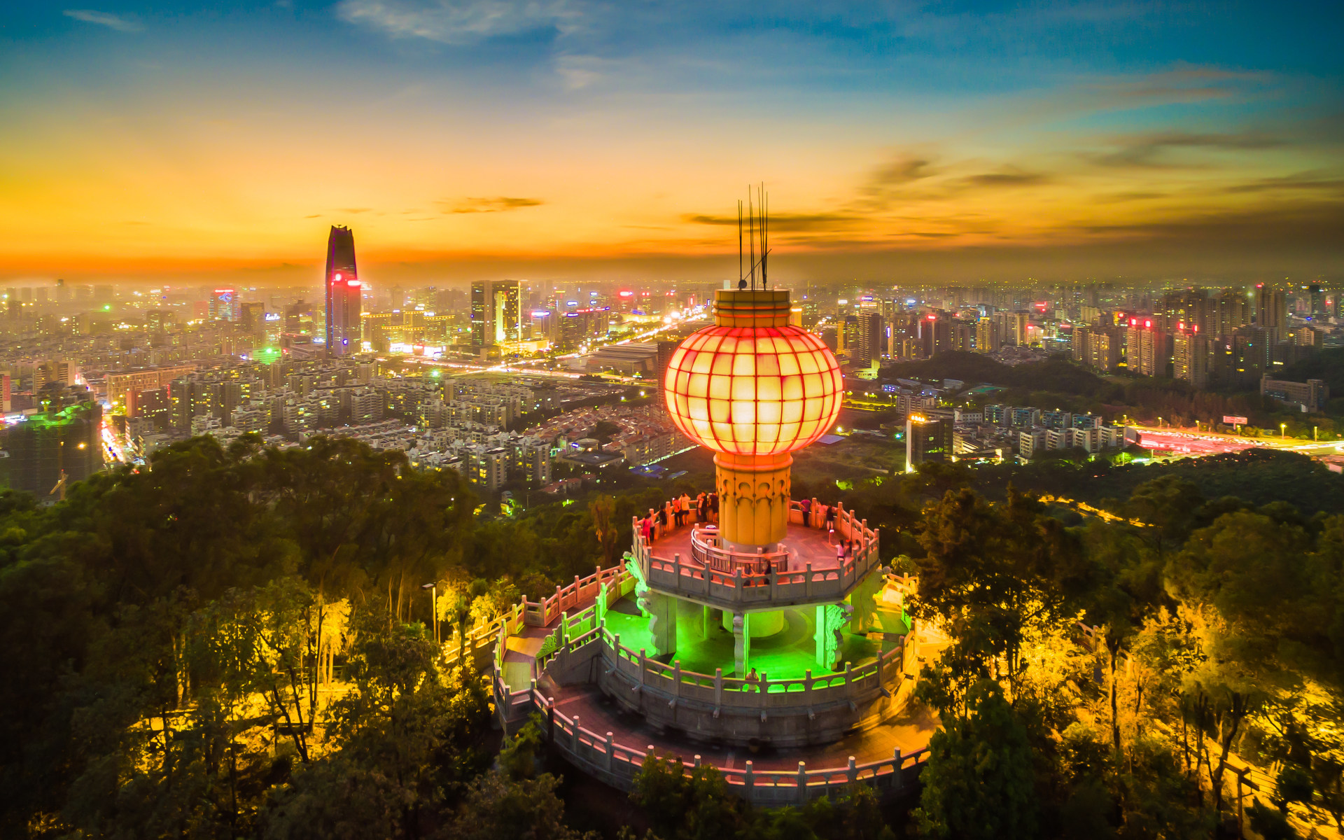 黄旗山上看东莞