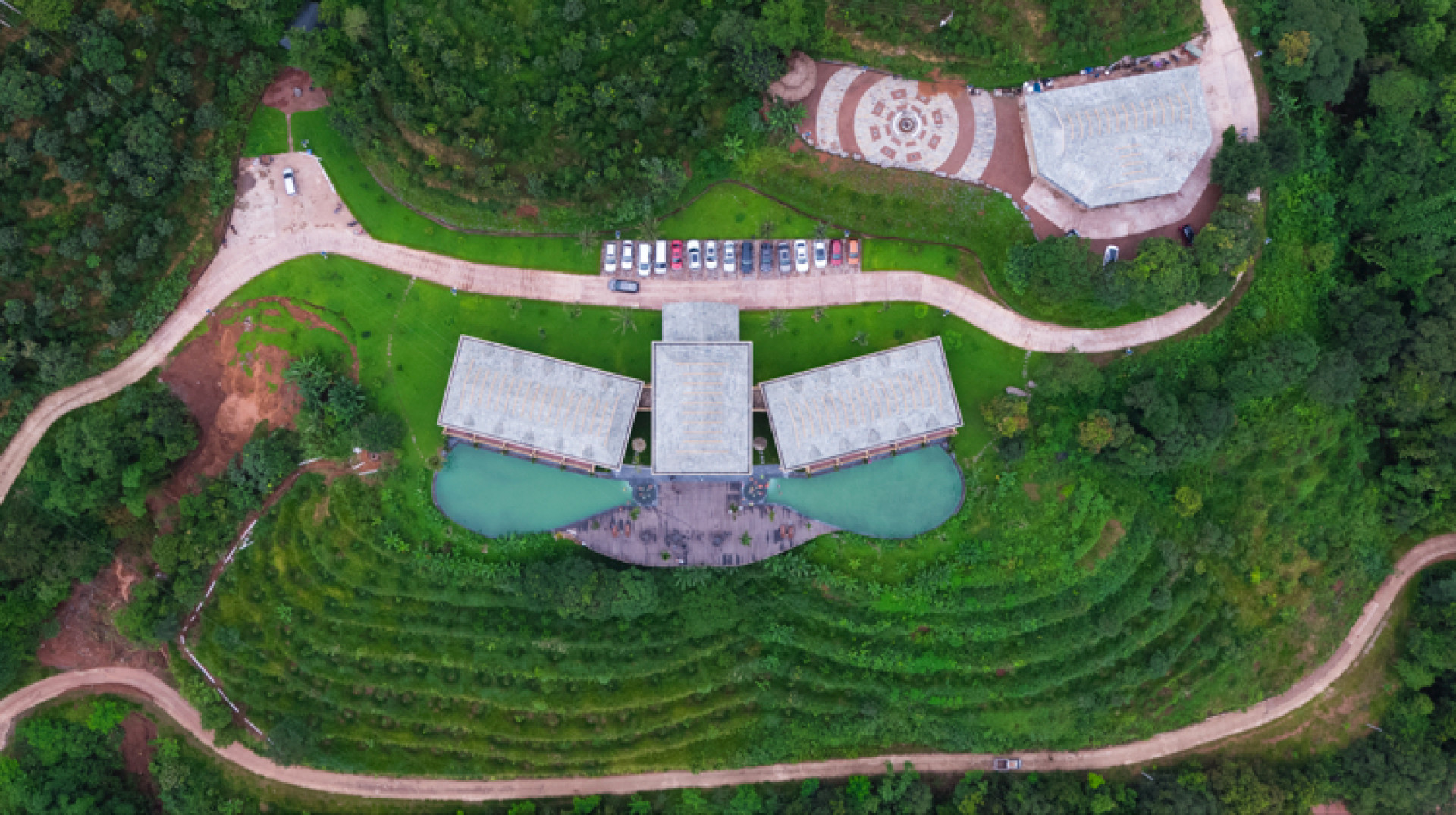 航拍爱伲咖啡庄园