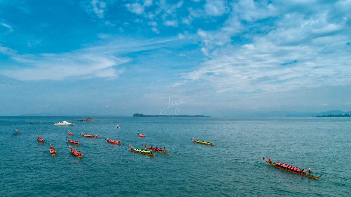 龙出海