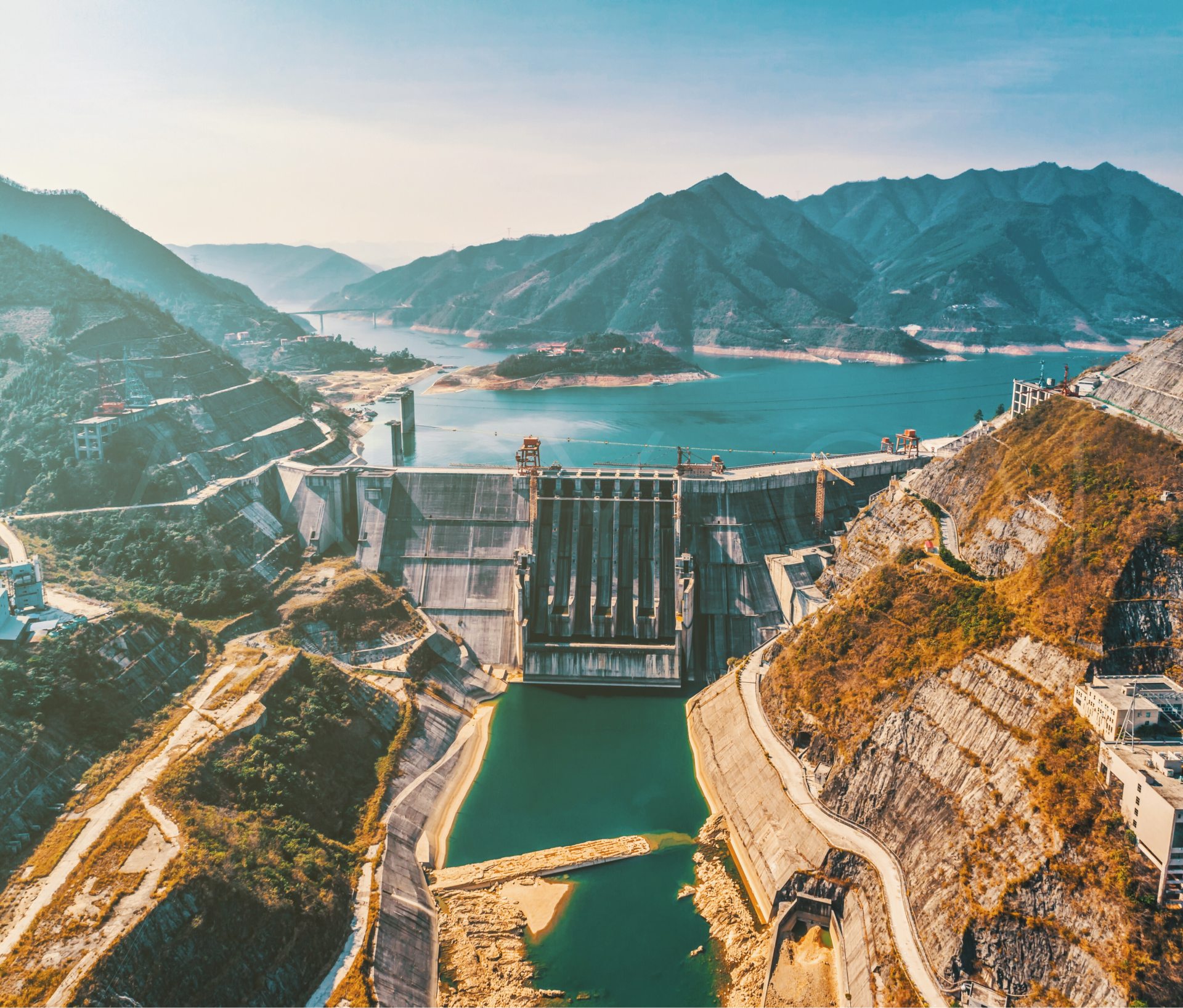 龙滩水电站之景
