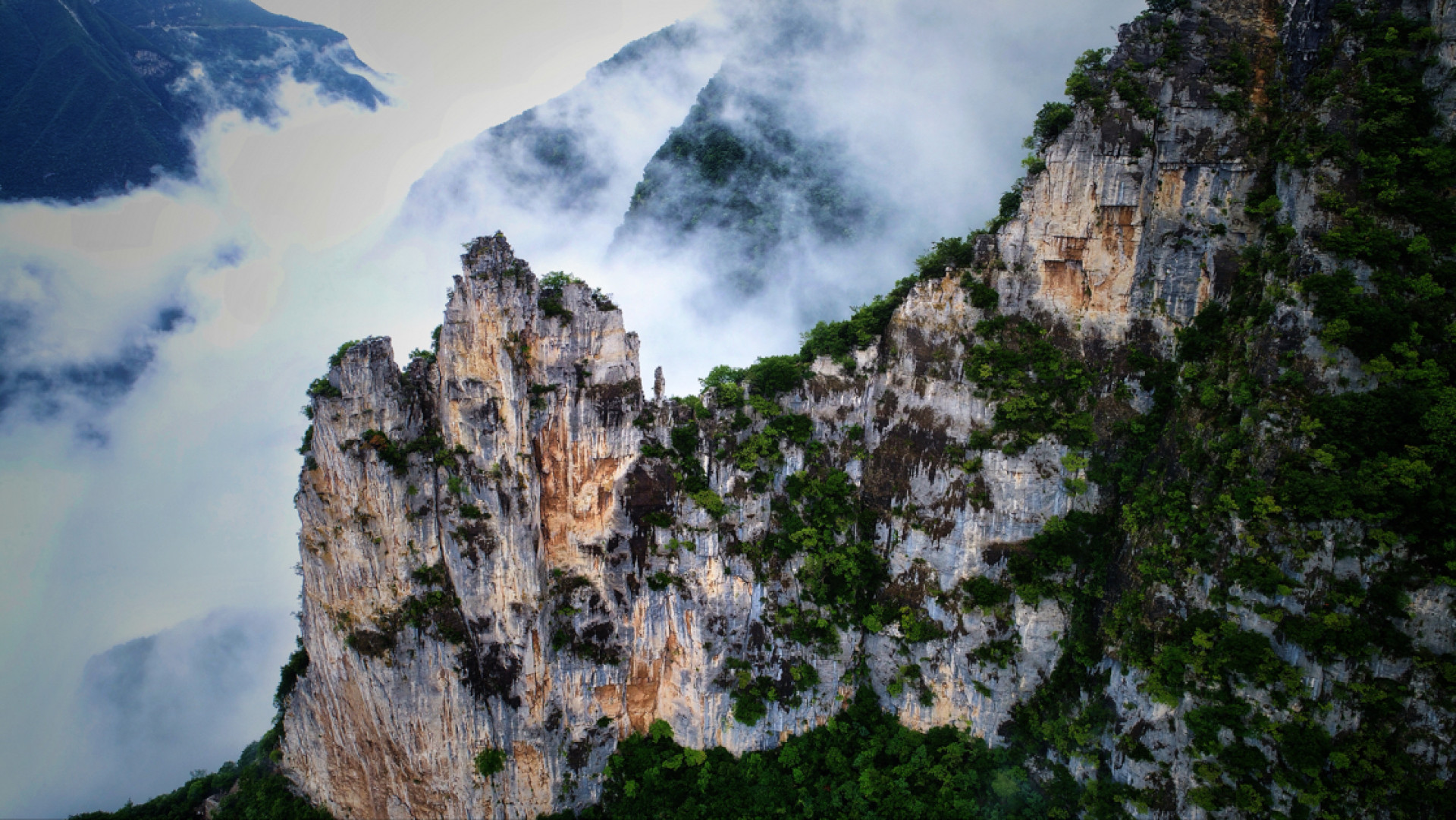 三峡之魂-神女峰其他出去旅行,不是去看风景,而是去寻回最真实的自己