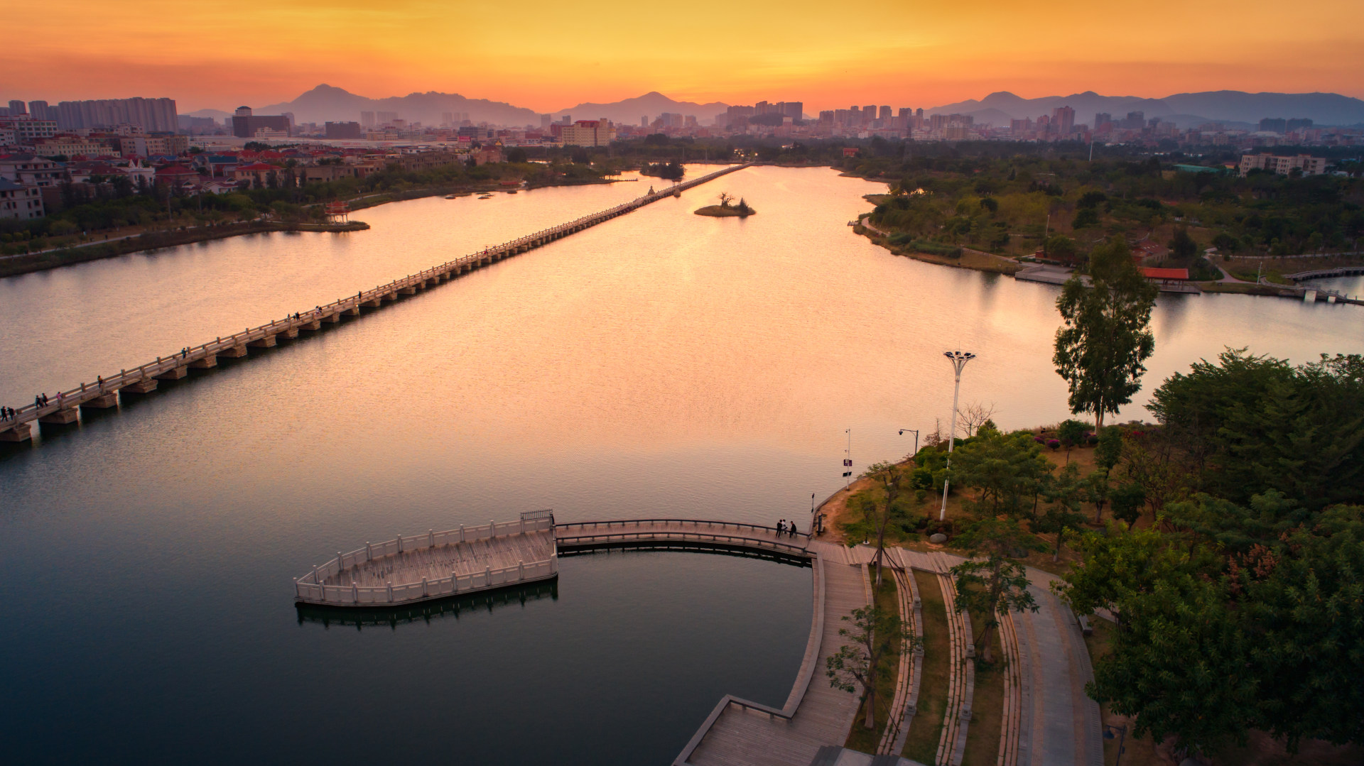 安平桥晚霞sunsetatanpingbridge