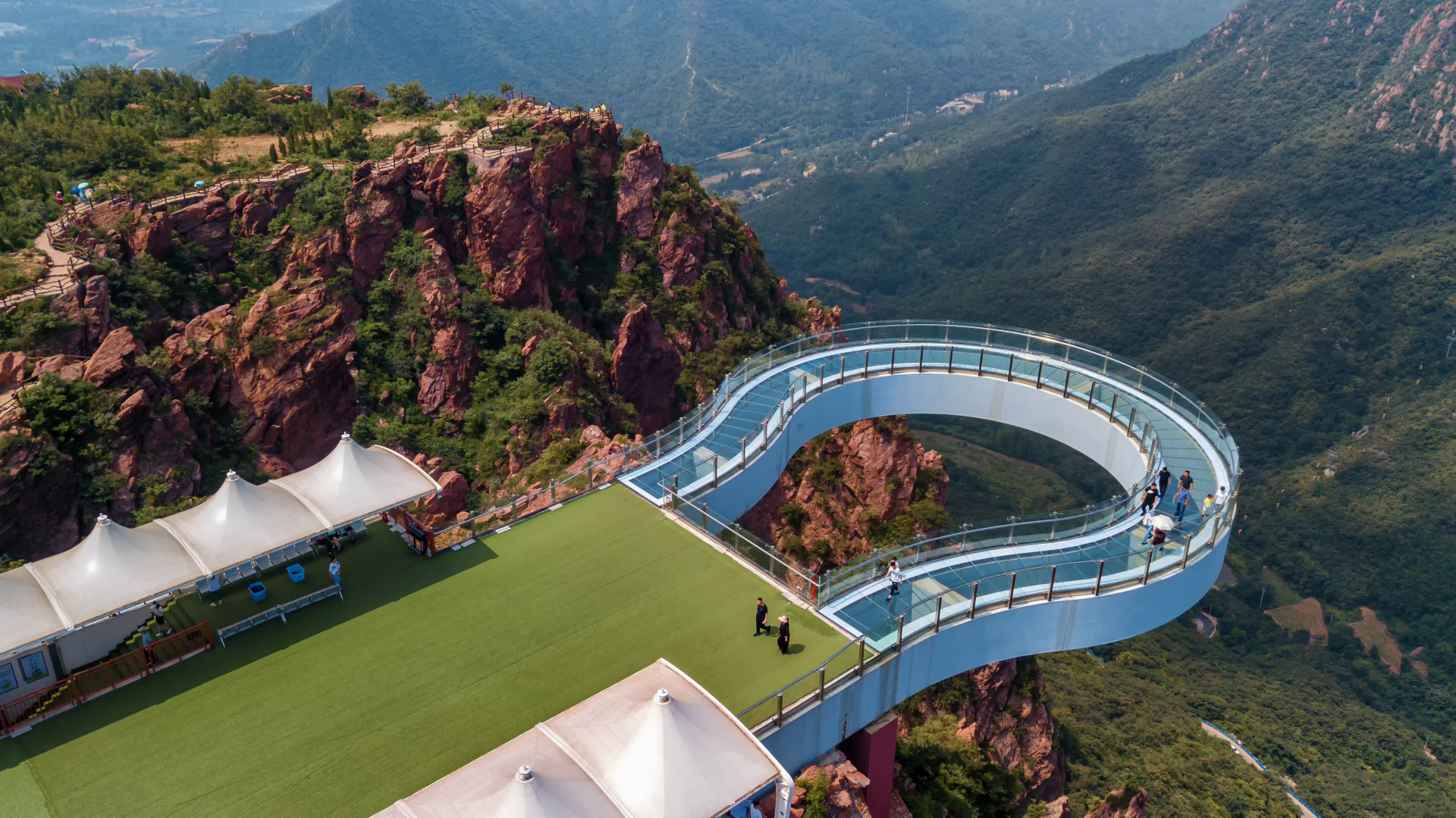 伏羲山红石林景区