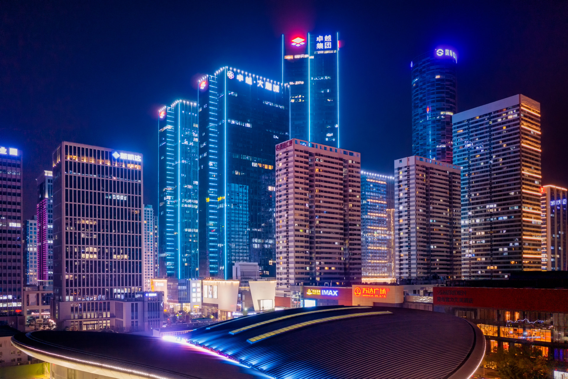 卓越世纪夜景