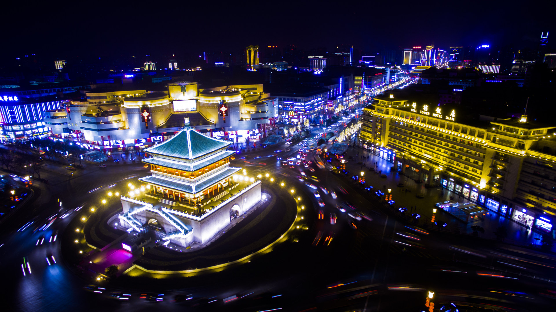 航拍西安鐘樓夜景