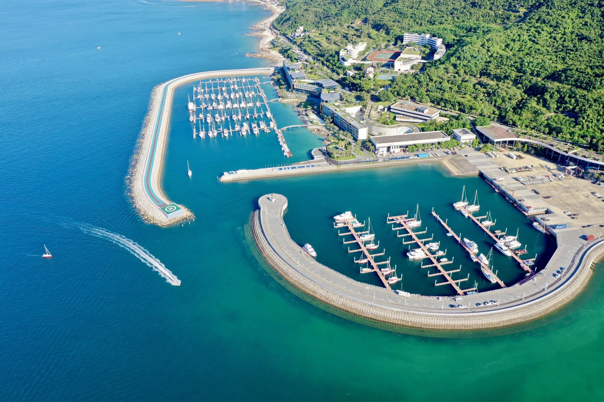 桔钓沙莱华度假酒店 来自 雪峰 | 天空之城