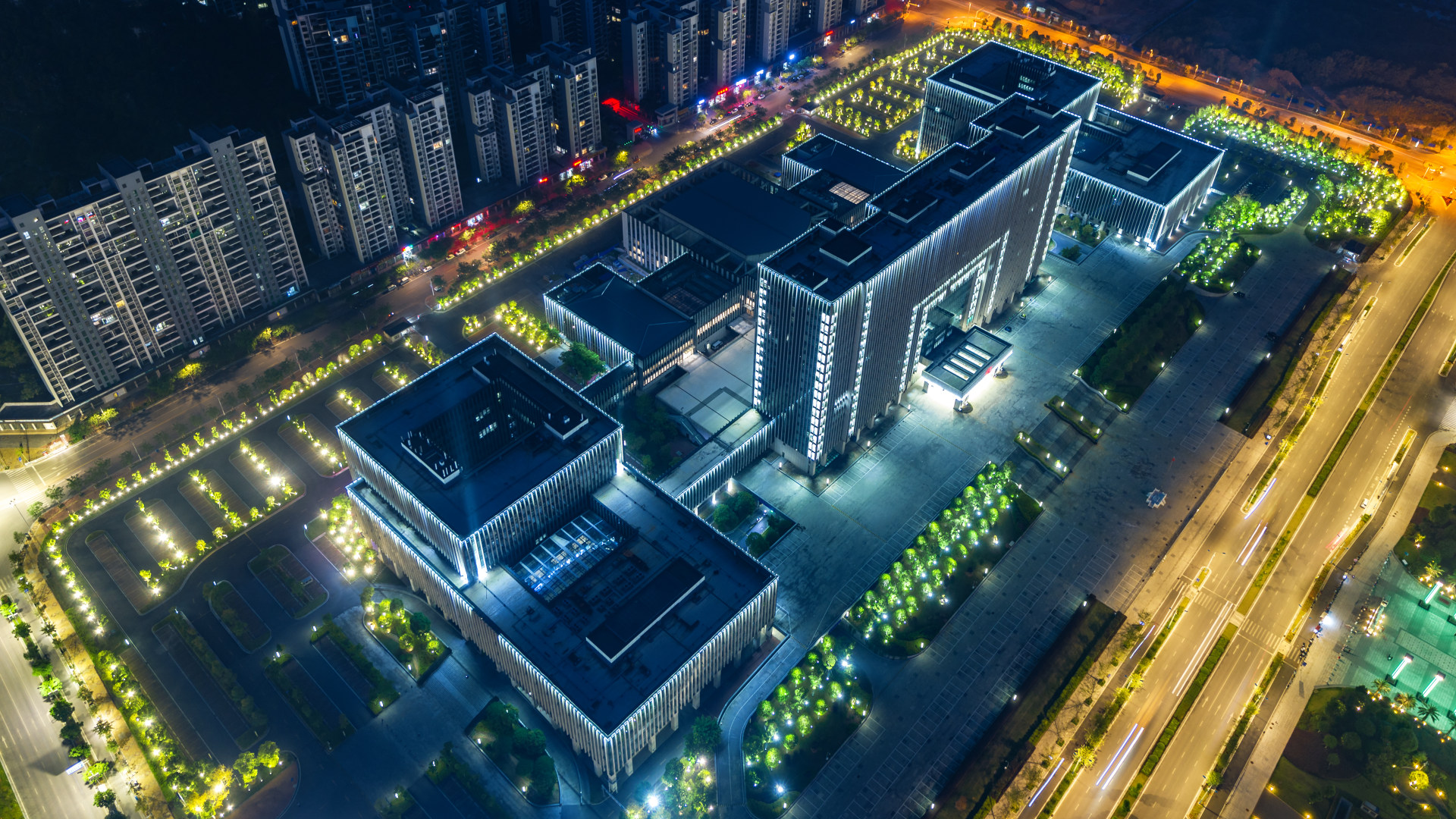 国庆临桂创业大厦夜景