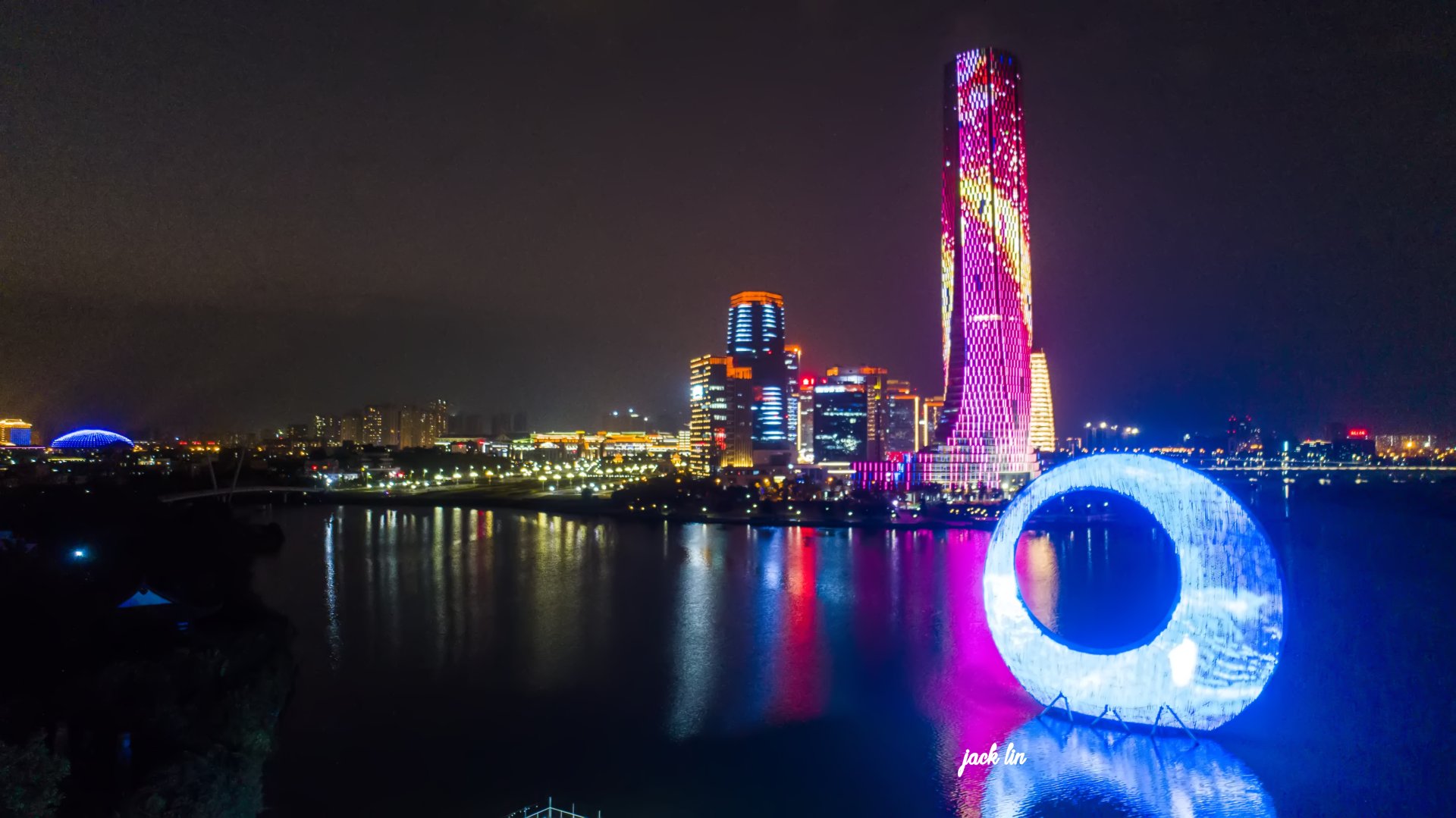 航拍厦门夜景 集美杏林湾商务区