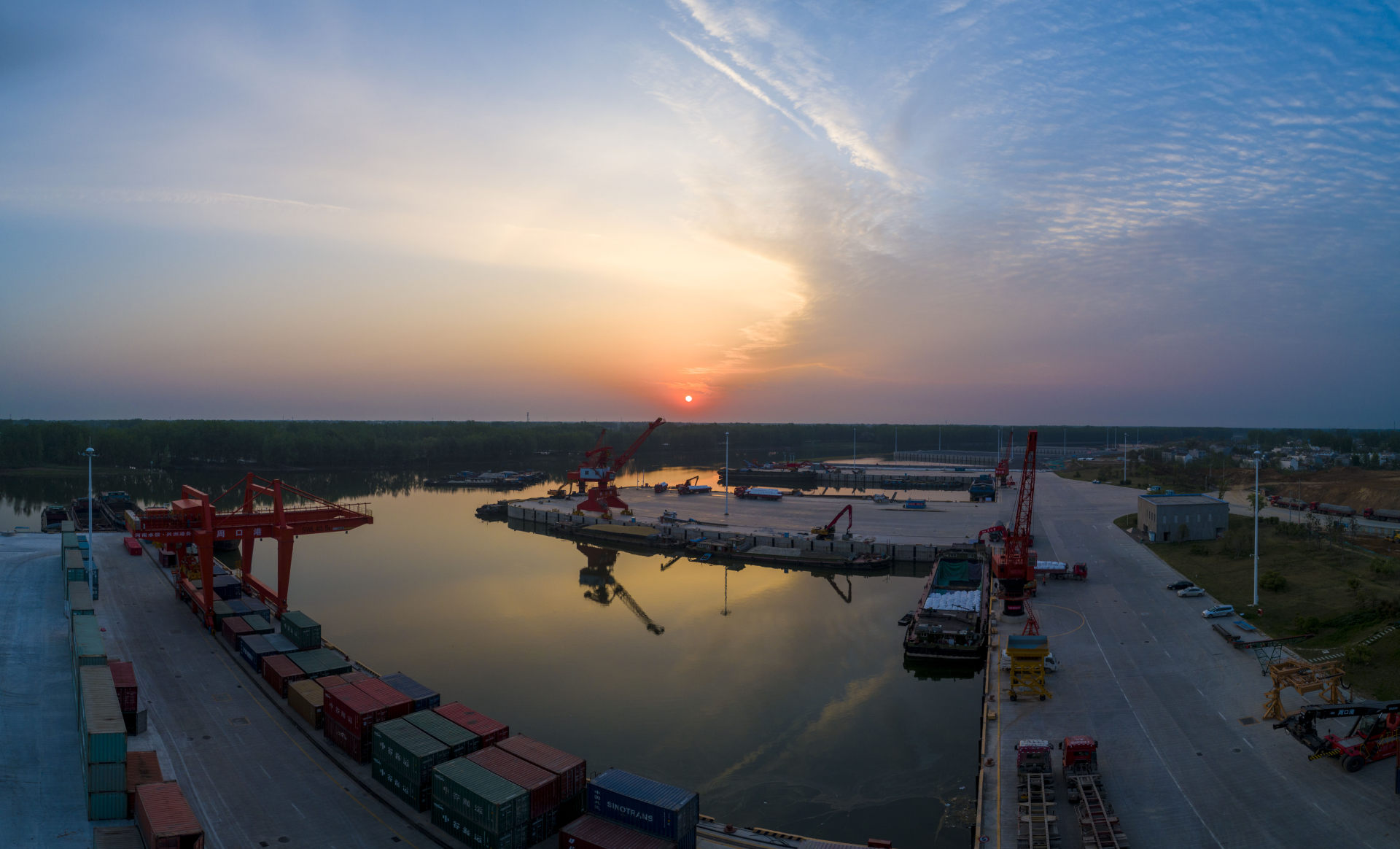 内陆港口周口港