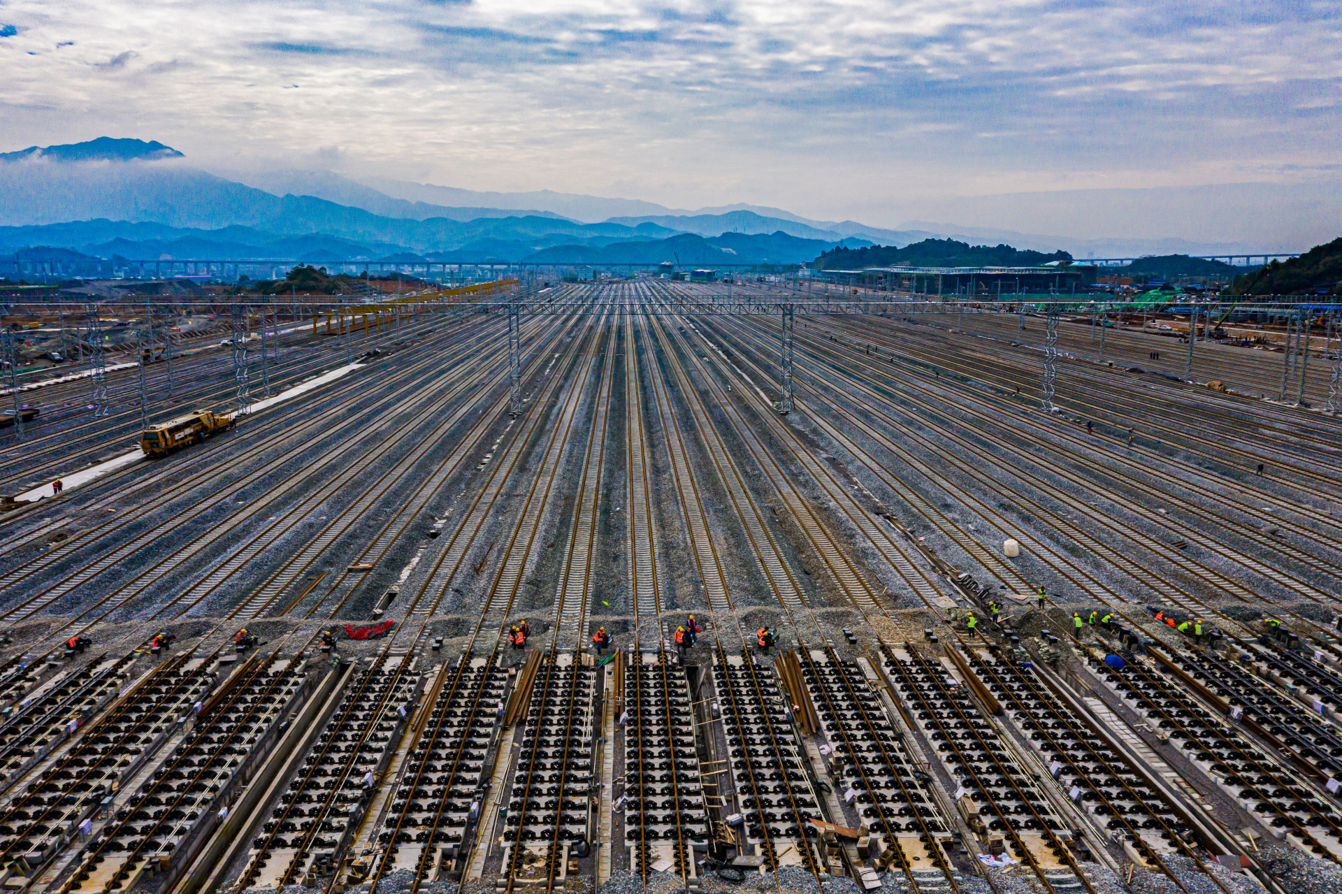 湖南怀化西铁路编组站迁建工程即将竣工