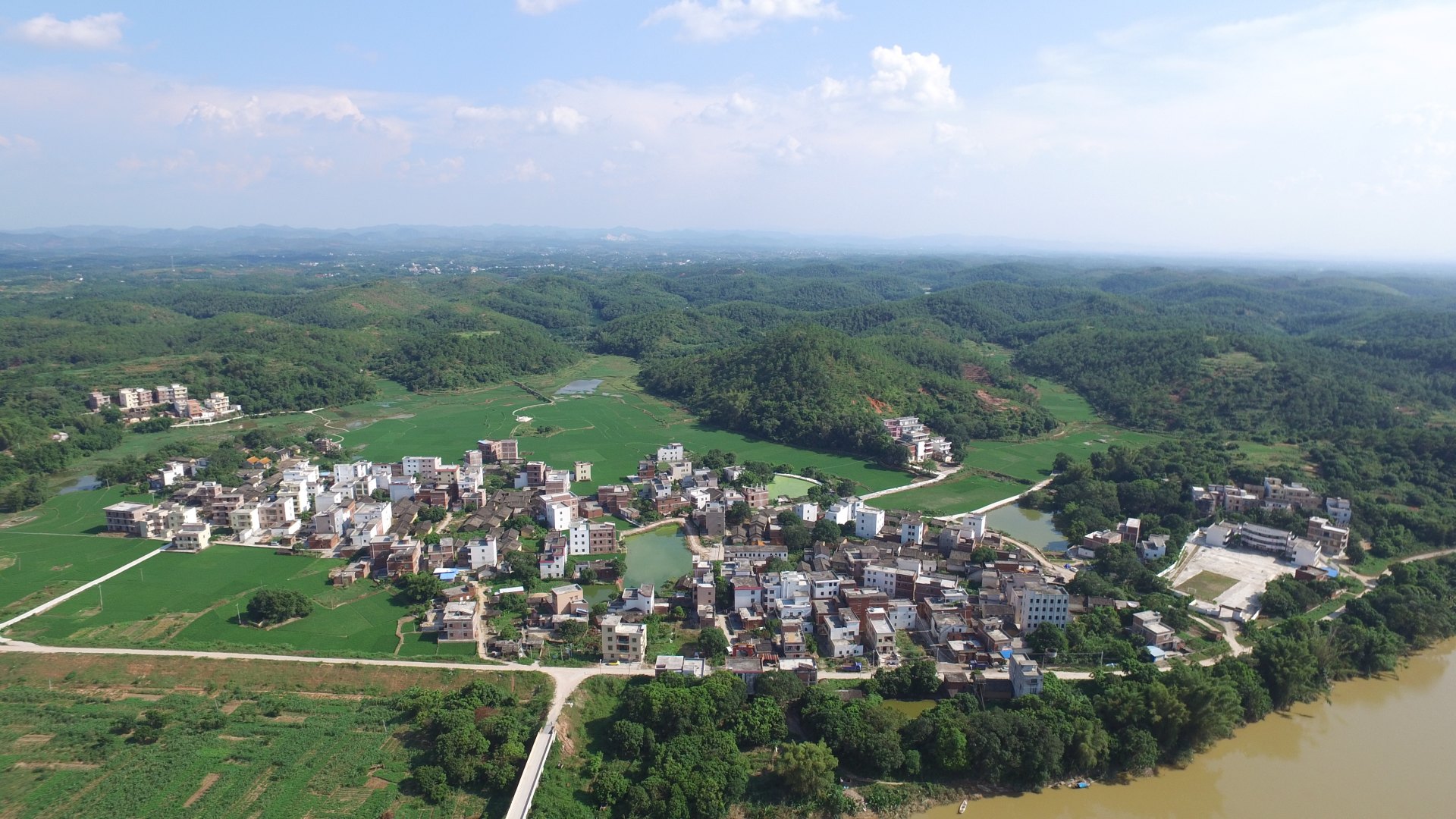 郁南县的新变化