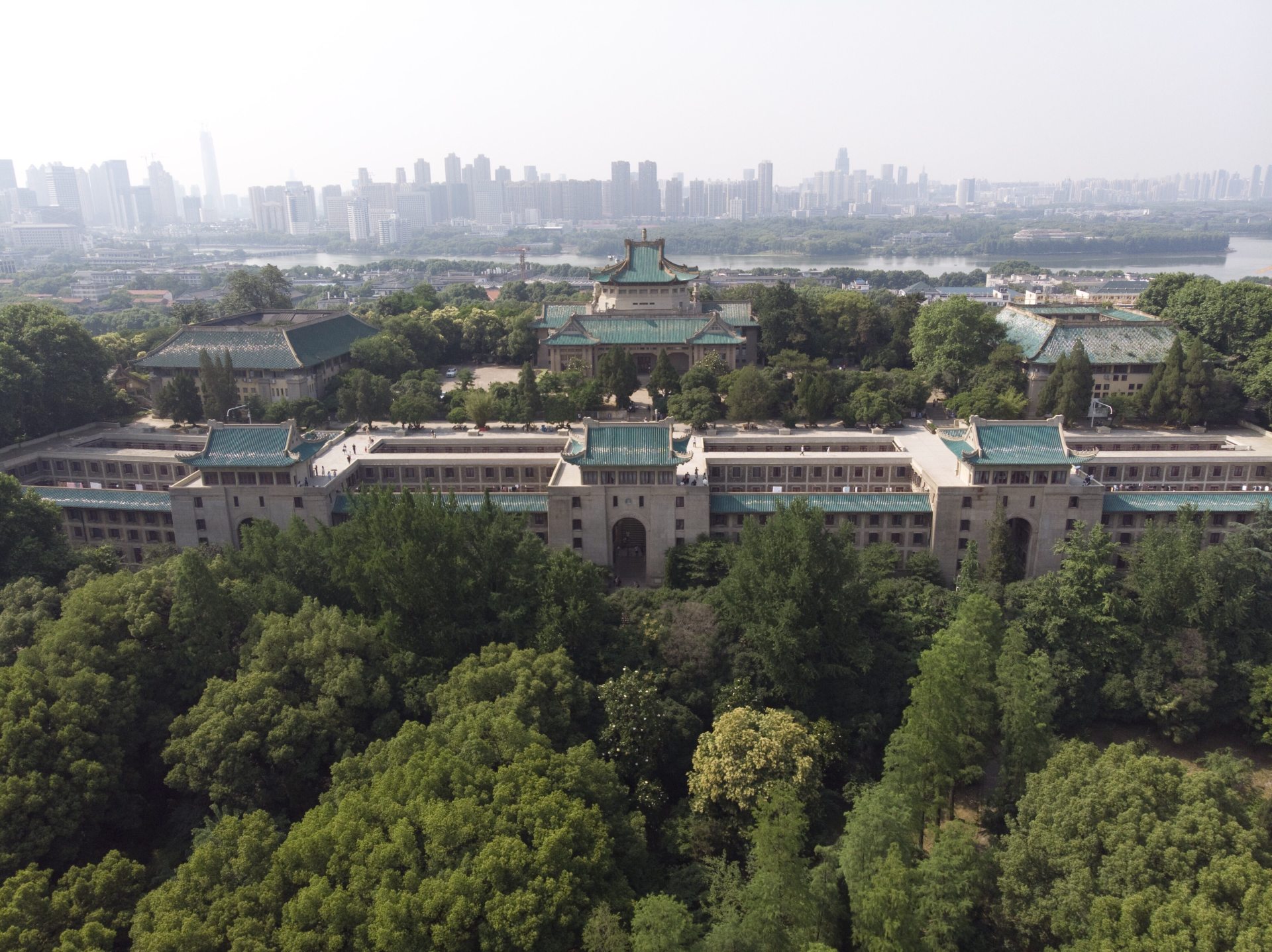 武汉大学樱花城堡