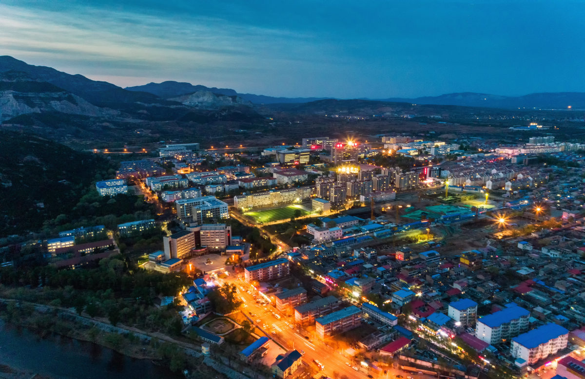 航拍中北大学夜景