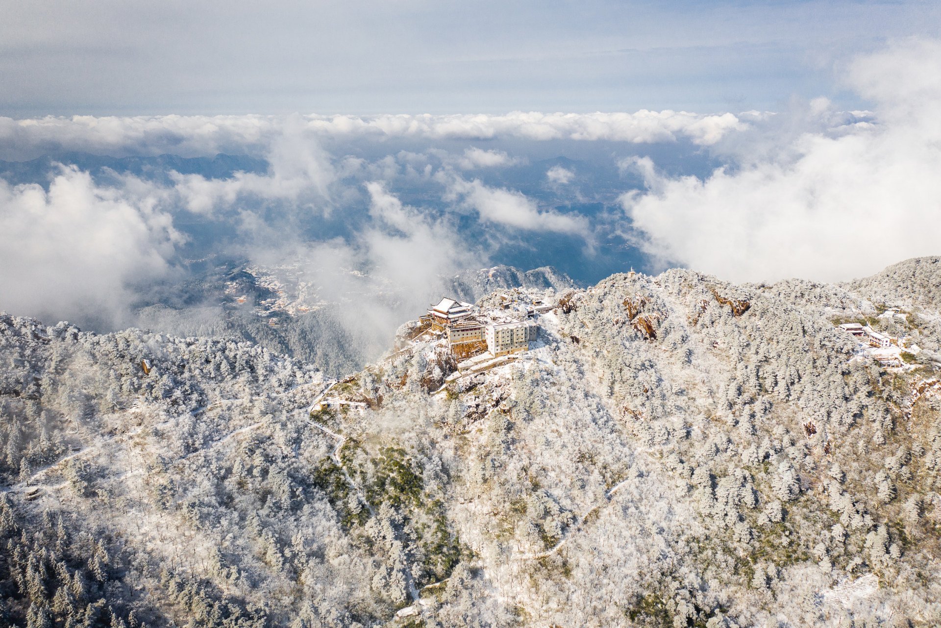 九华山雪景图图片