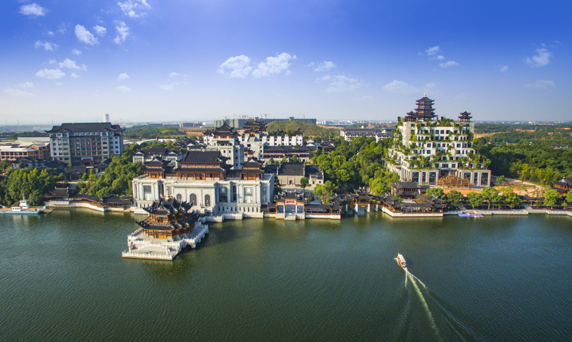 浙江龙游《龙天红木小镇》