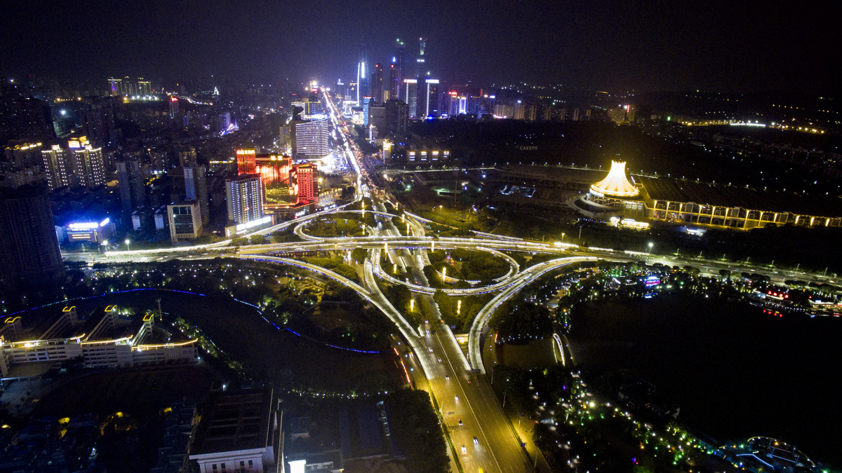 南寧五象廣場夜景