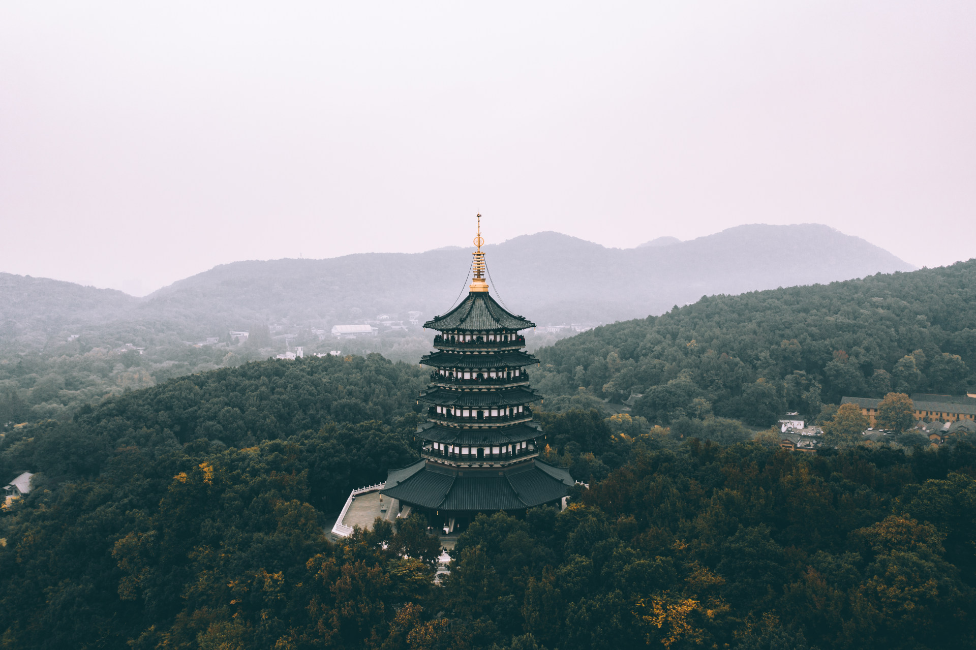 雷峰塔高清壁纸图片