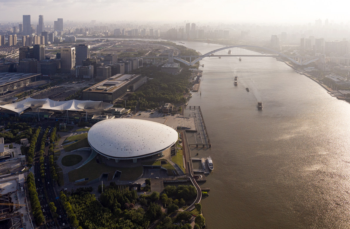 梅赛德斯奔驰文化中心