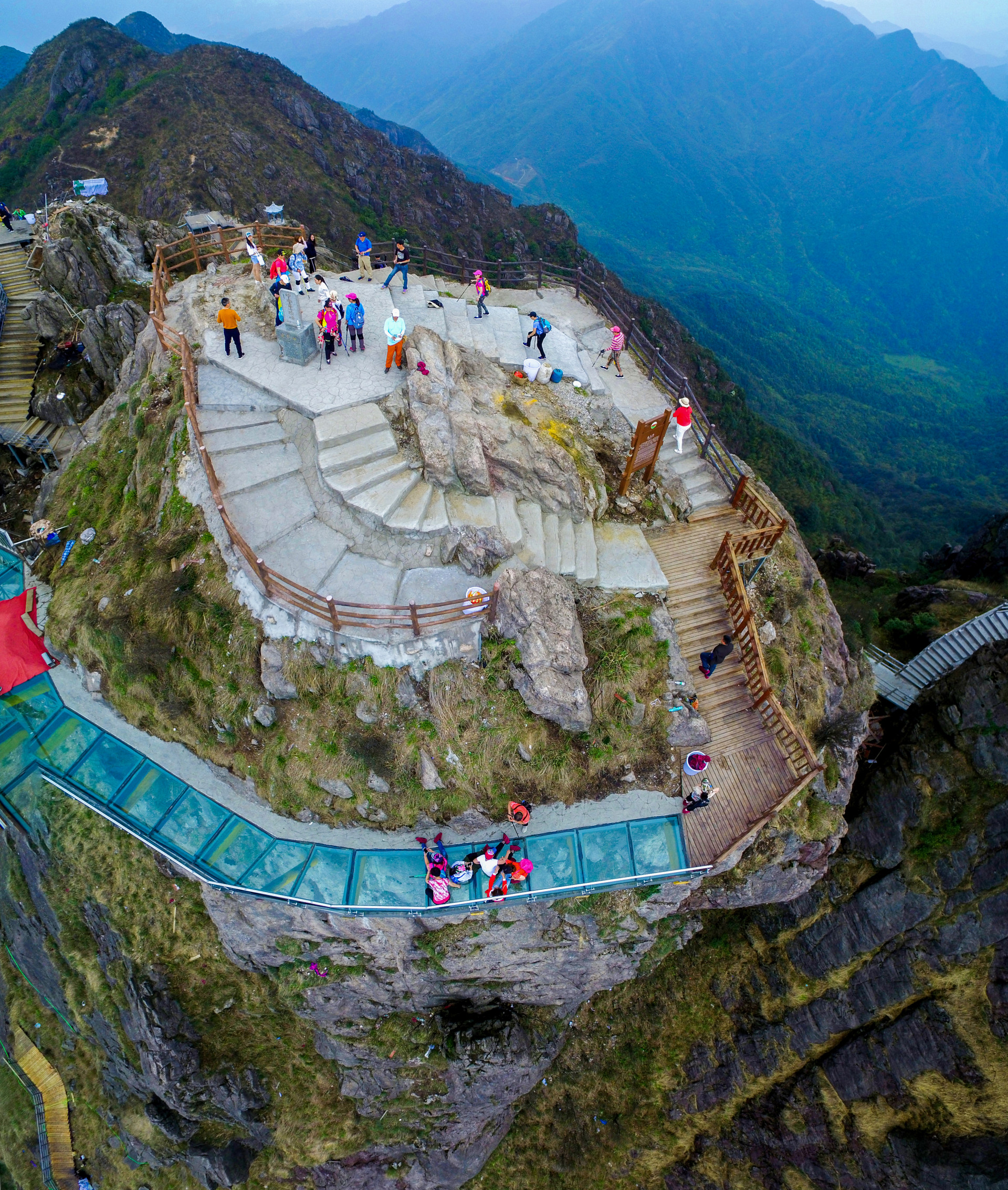 《南粤小华山之金子山》组照 来自 缪华 | 天空之城