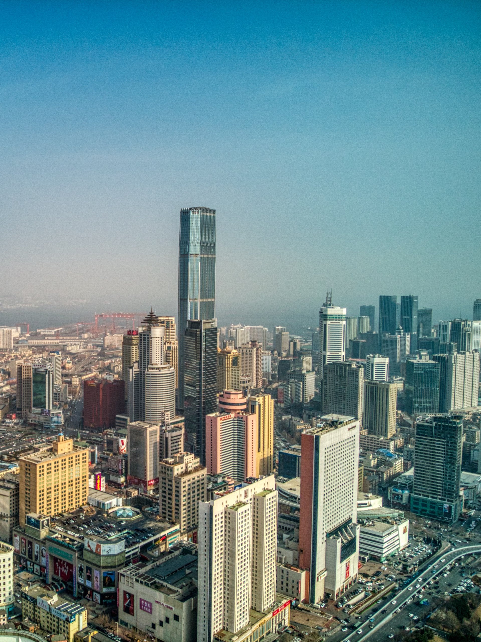 大连·青泥洼 来自 航天桥西 | 天空之城