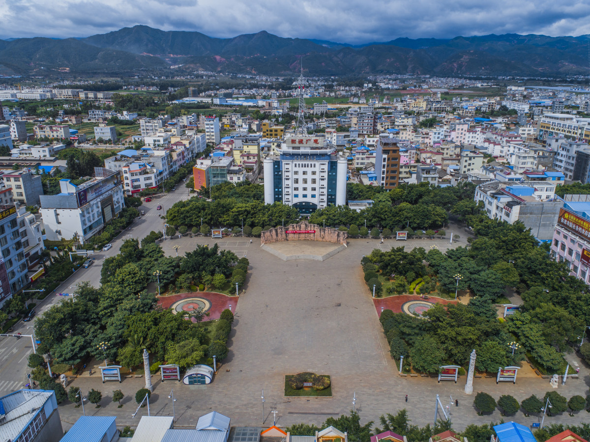 弥渡县花灯广场