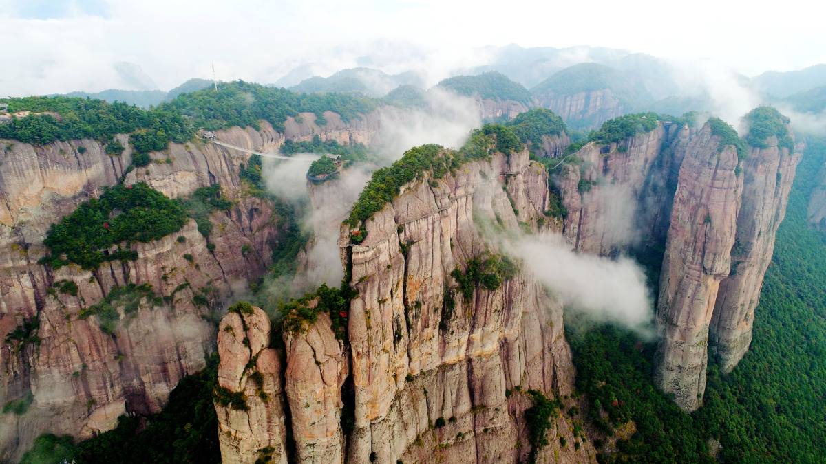 浙江神仙居雲霧如仙境